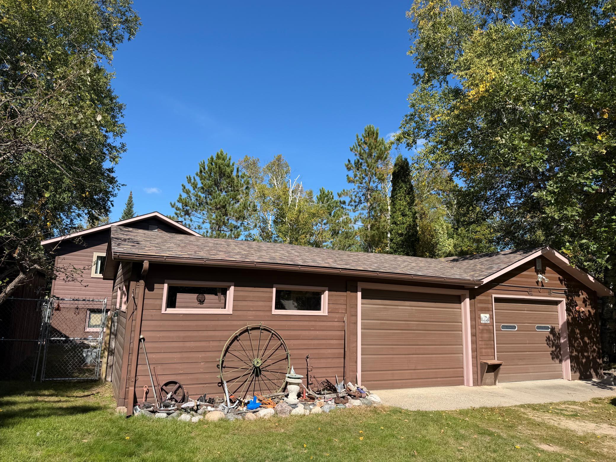 1975 single family home for sale at 1282 Mississippi Drive NW in Bena, MN — 3 bed, 2 bath (photo 8 of 49)