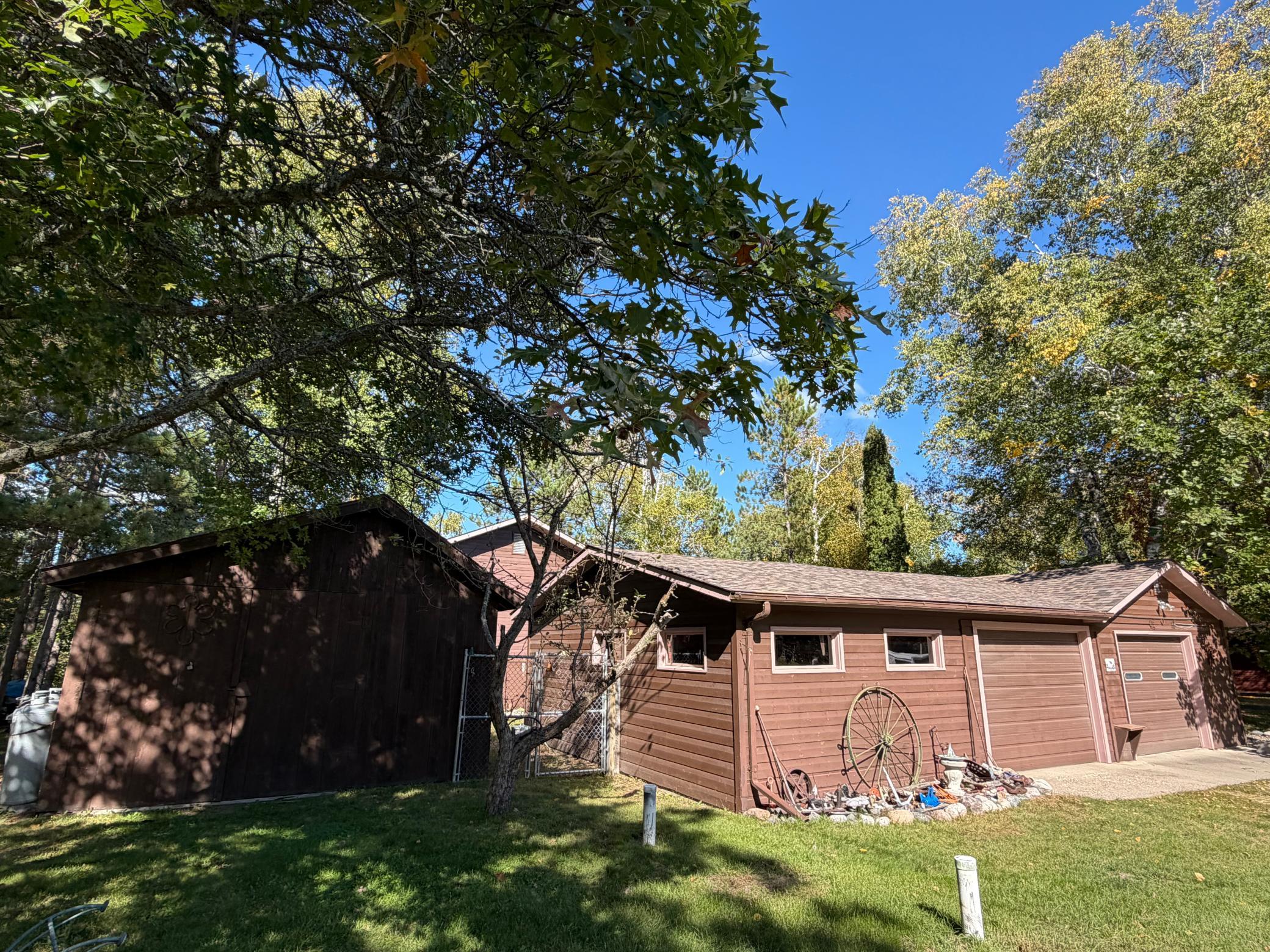 1975 single family home for sale at 1282 Mississippi Drive NW in Bena, MN — 3 bed, 2 bath (photo 9 of 49)