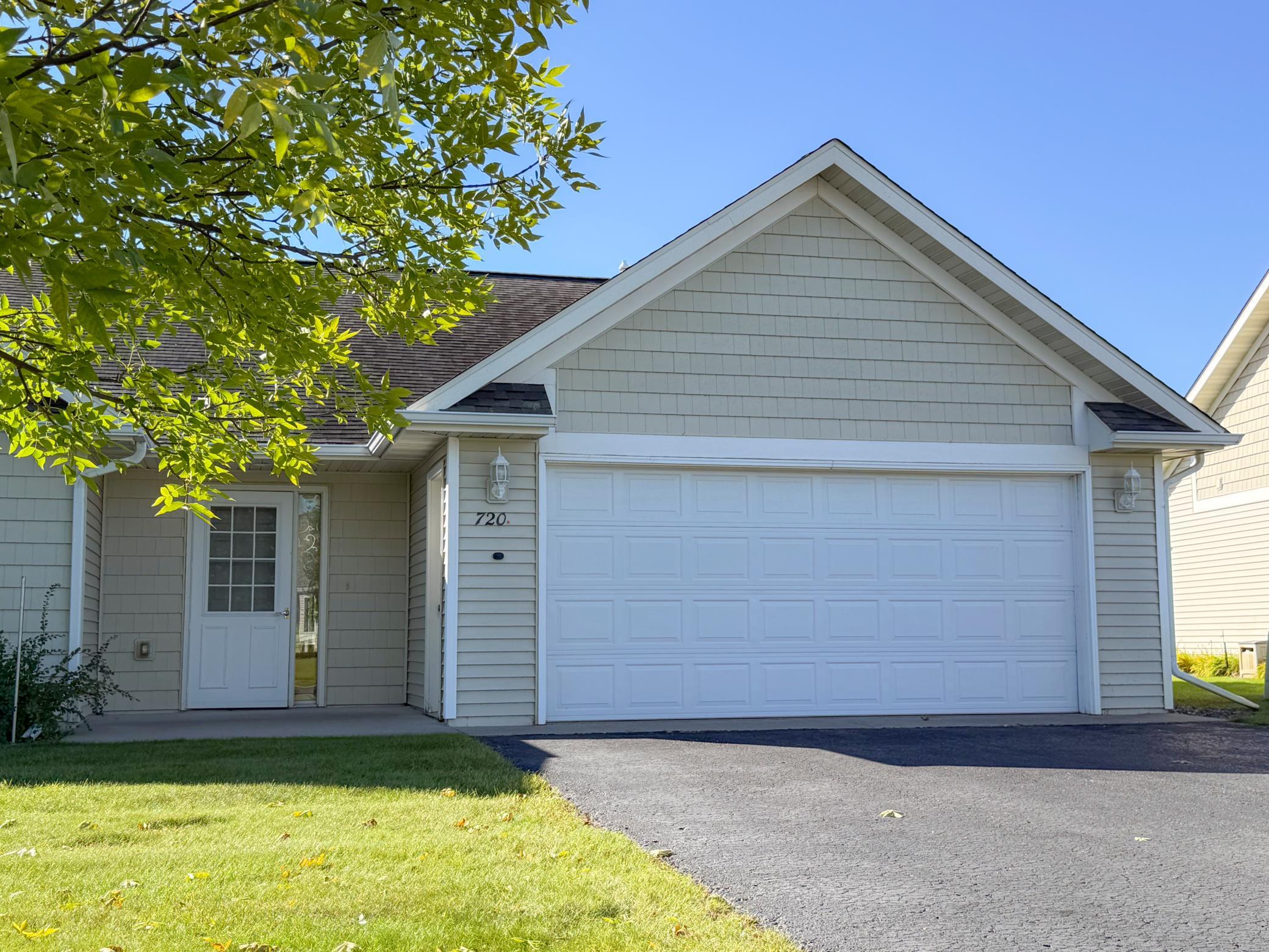 2005 townhouse for sale at 720 35th Street NW in Bemidji, MN — 2 bed, 2 bath