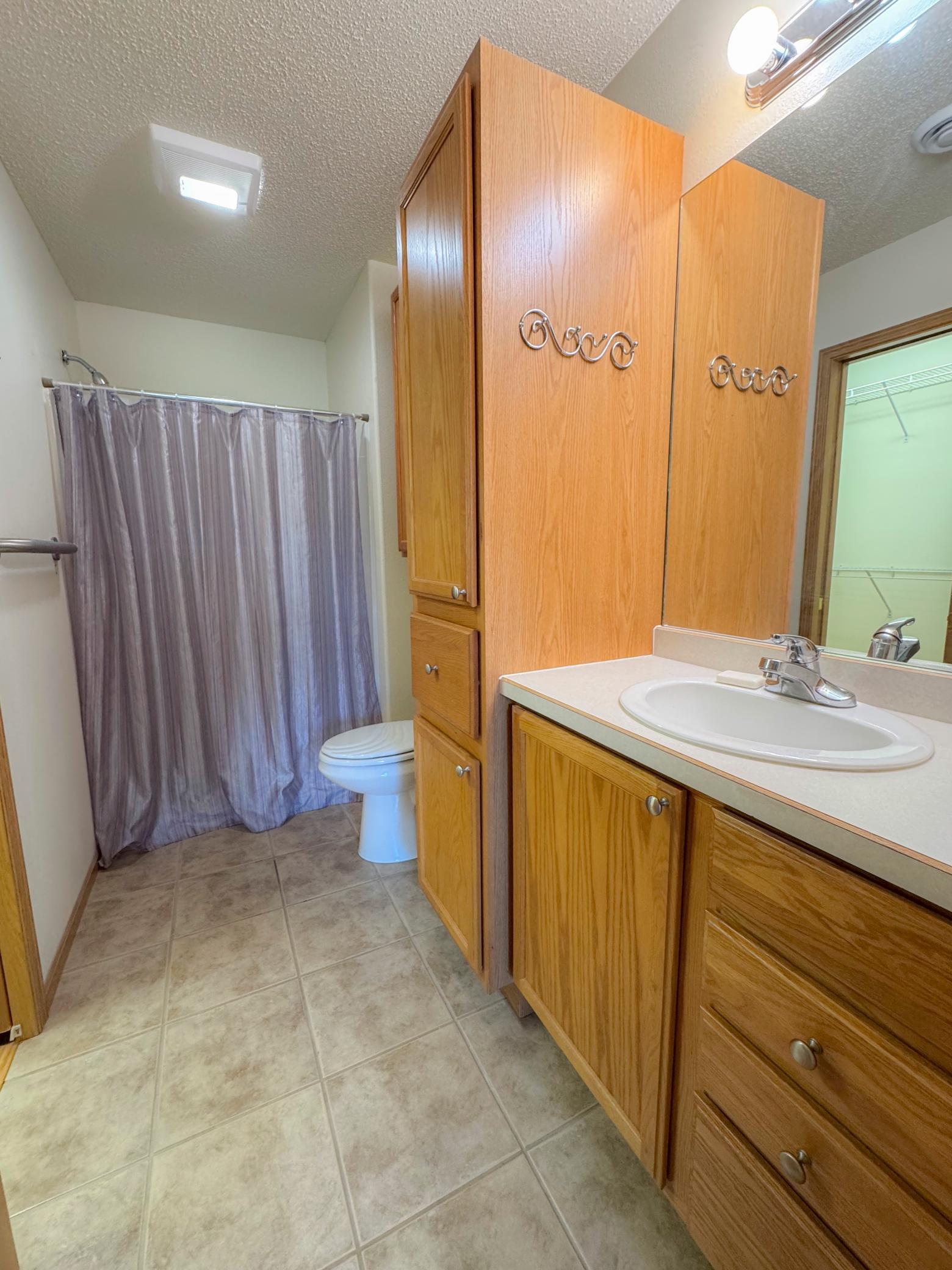 2005 townhouse for sale at 720 35th Street NW in Bemidji, MN — 2 bed, 2 bath (photo 18 of 22)