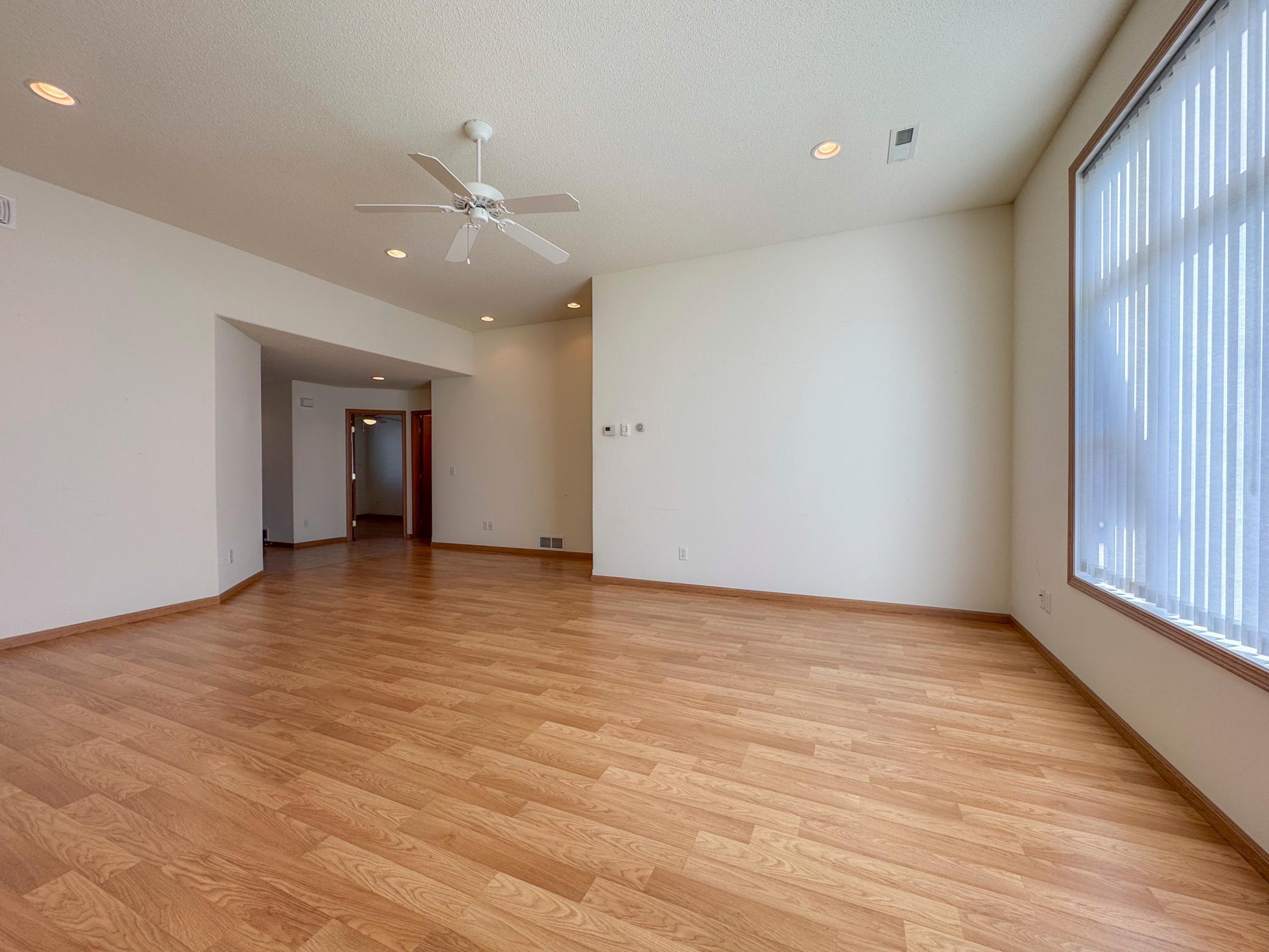 2005 townhouse for sale at 720 35th Street NW in Bemidji, MN — 2 bed, 2 bath (photo 8 of 22)