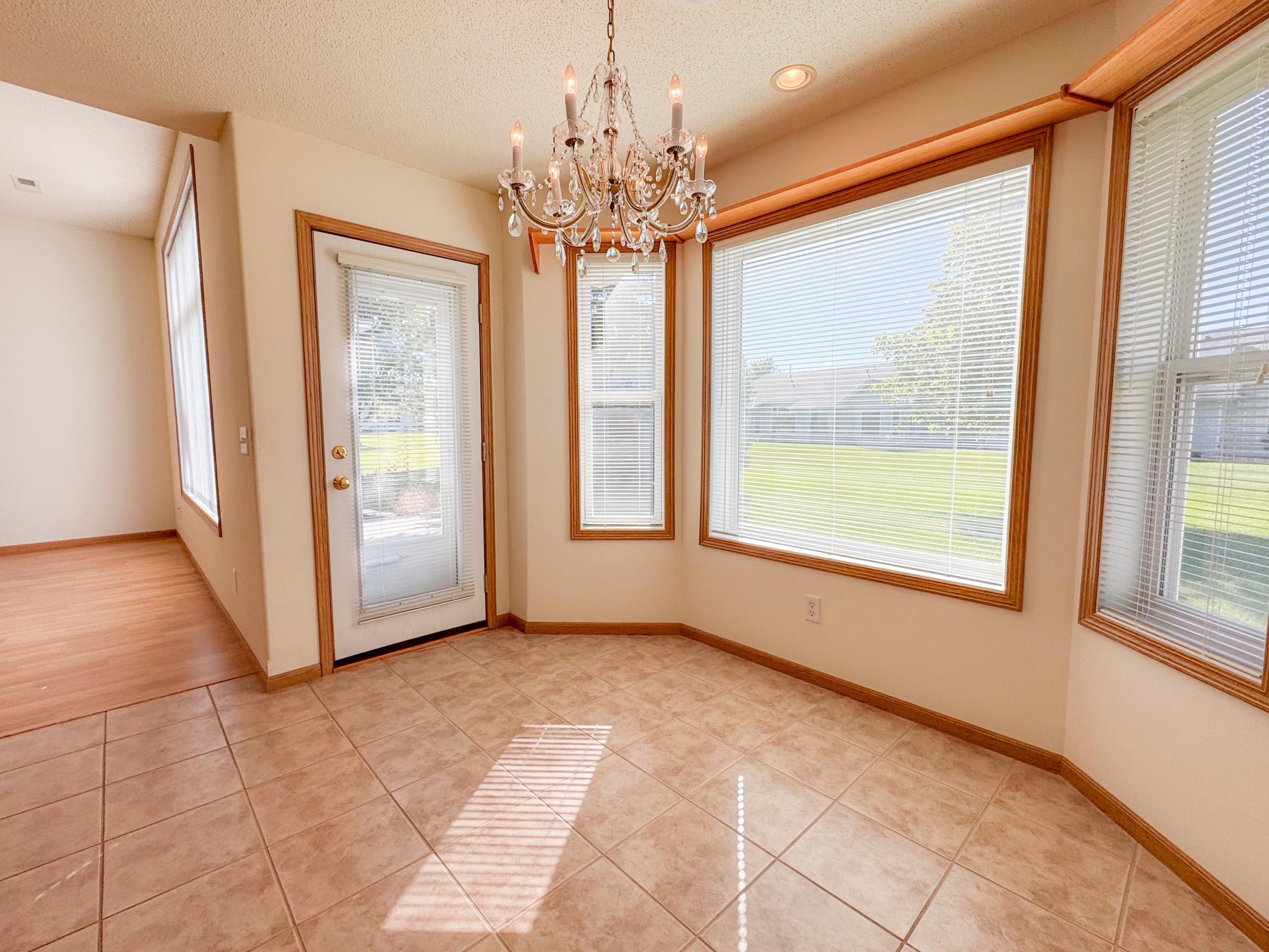 2005 townhouse for sale at 720 35th Street NW in Bemidji, MN — 2 bed, 2 bath (photo 10 of 22)