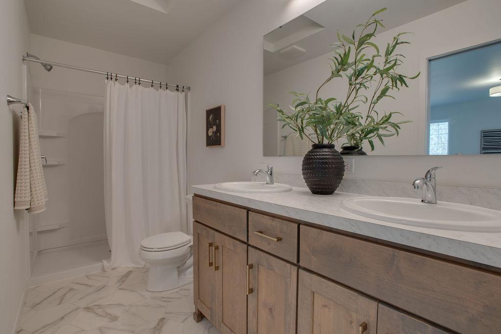 2026 single family home for sale at 2656 42nd Avenue S in Moorhead, MN — 3 bed, 3 bath (photo 14 of 19)