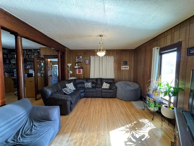 1880 single family home for sale at 703 1st Street SE in Wadena, MN — 4 bed, 2 bath (photo 22 of 54)