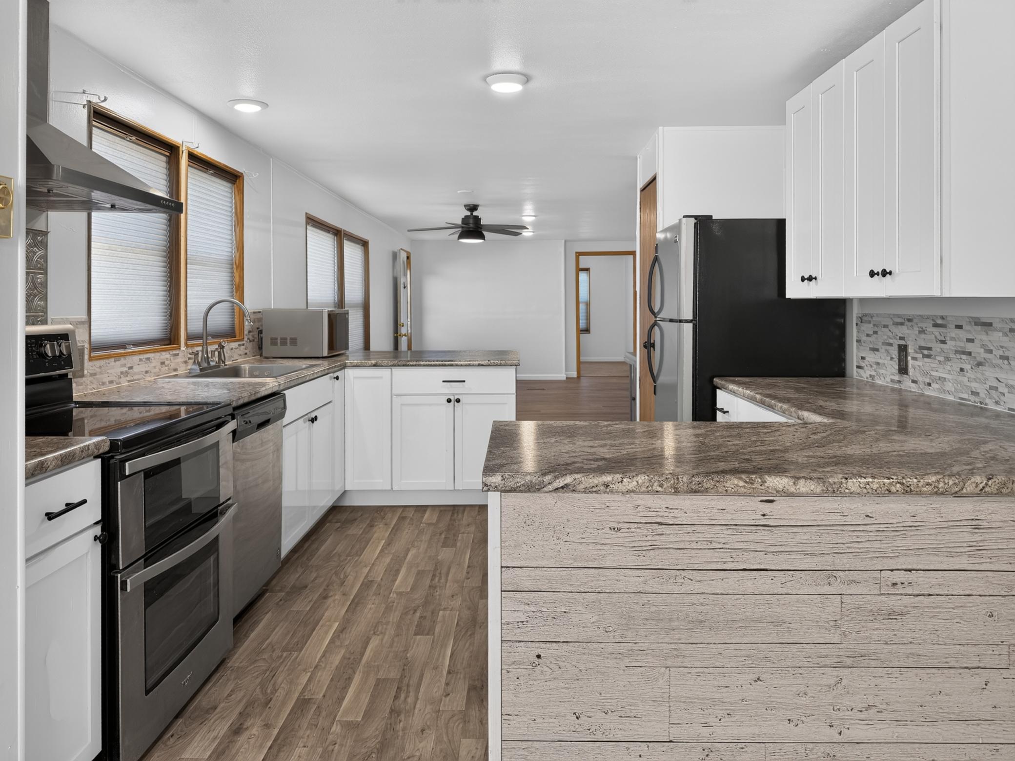 1991 single family home for sale at 101 243rd Street S in Hawley, MN — 3 bed, 3 bath (photo 12 of 59)