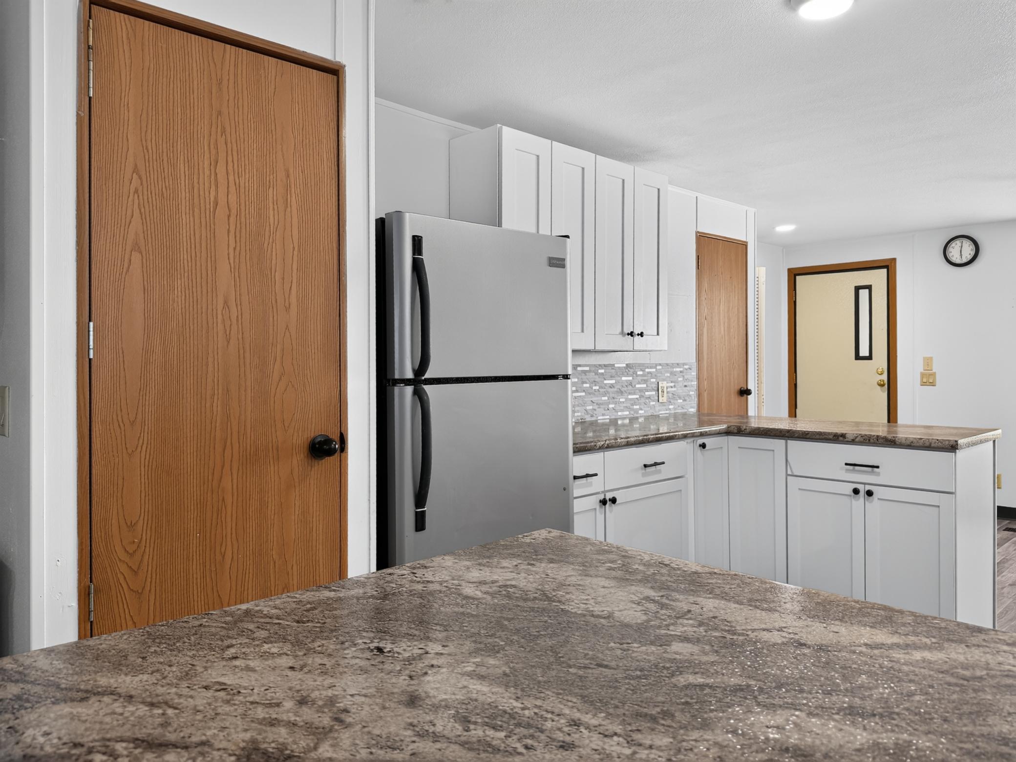 1991 single family home for sale at 101 243rd Street S in Hawley, MN — 3 bed, 3 bath (photo 7 of 59)