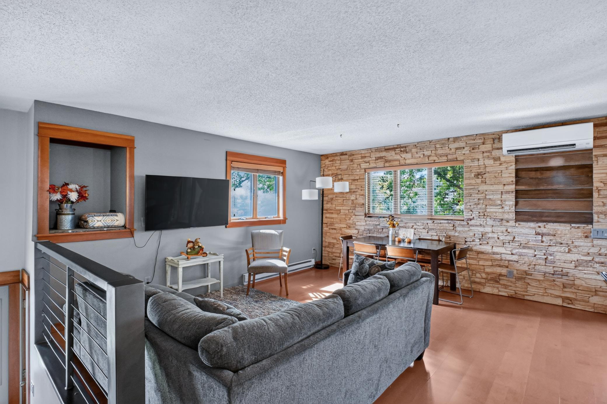 1983 townhouse for sale at 2813 Latoka Beach Road NW in Alexandria, MN — 3 bed, 3 bath (photo 12 of 60)