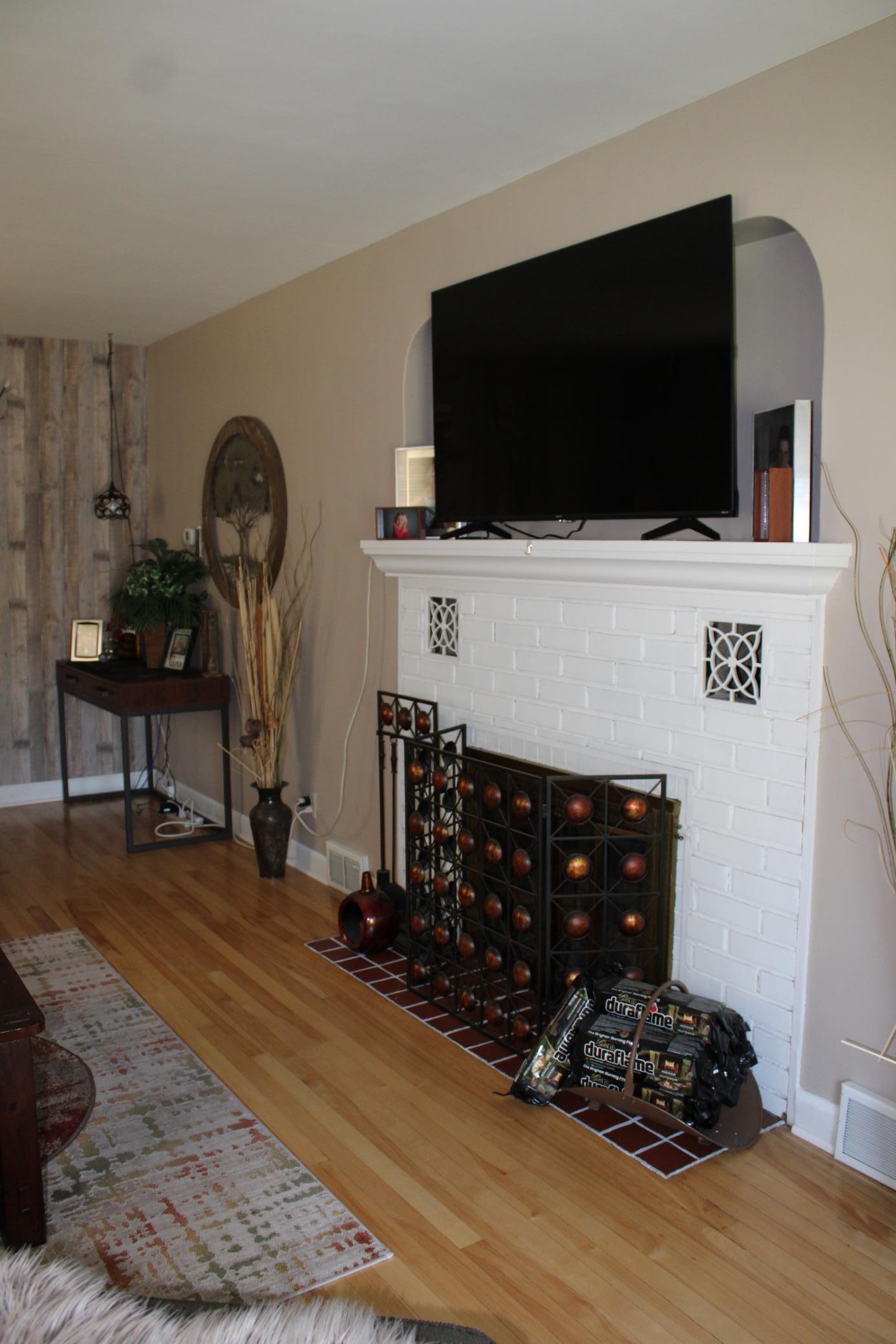 1946 single family home for sale at 820 Horace Avenue N in Thief River Falls, MN — 3 bed, 3 bath (photo 16 of 42)