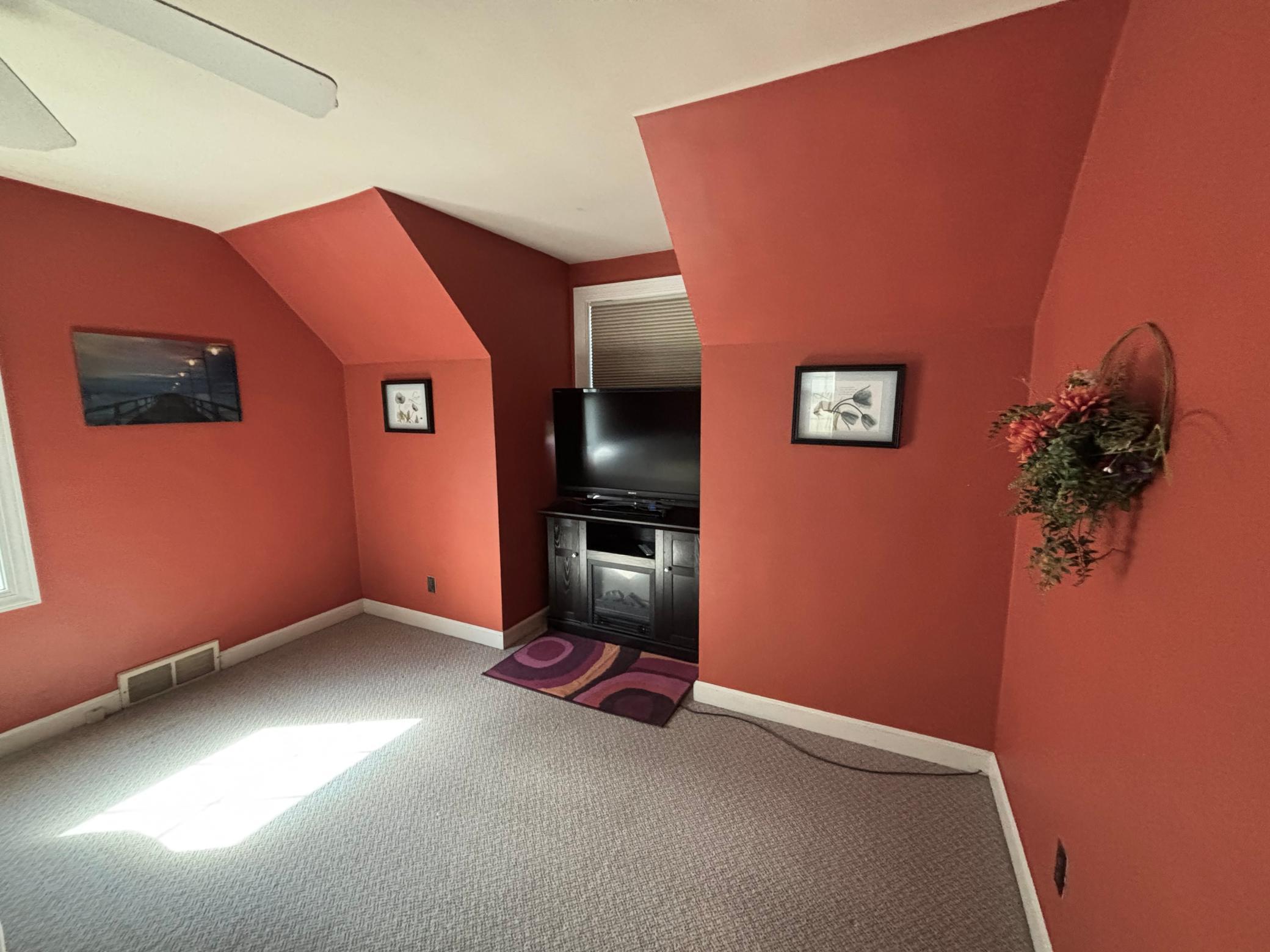 1946 single family home for sale at 820 Horace Avenue N in Thief River Falls, MN — 3 bed, 3 bath (photo 35 of 42)