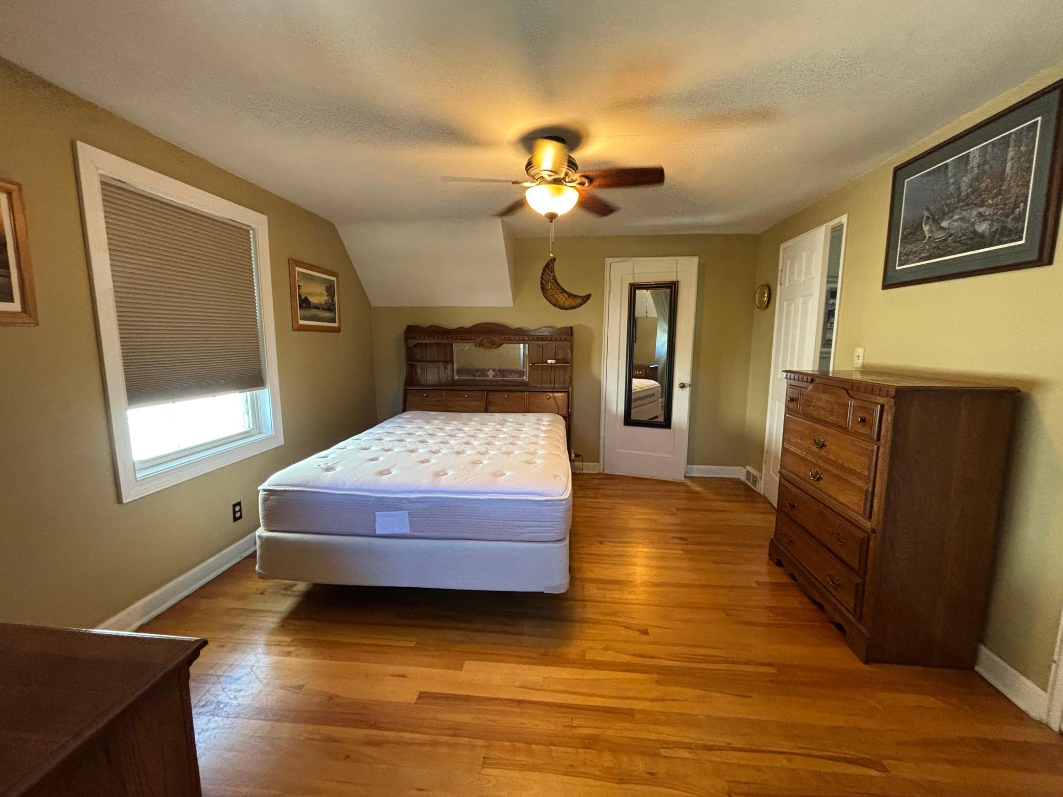 1946 single family home for sale at 820 Horace Avenue N in Thief River Falls, MN — 3 bed, 3 bath (photo 38 of 42)