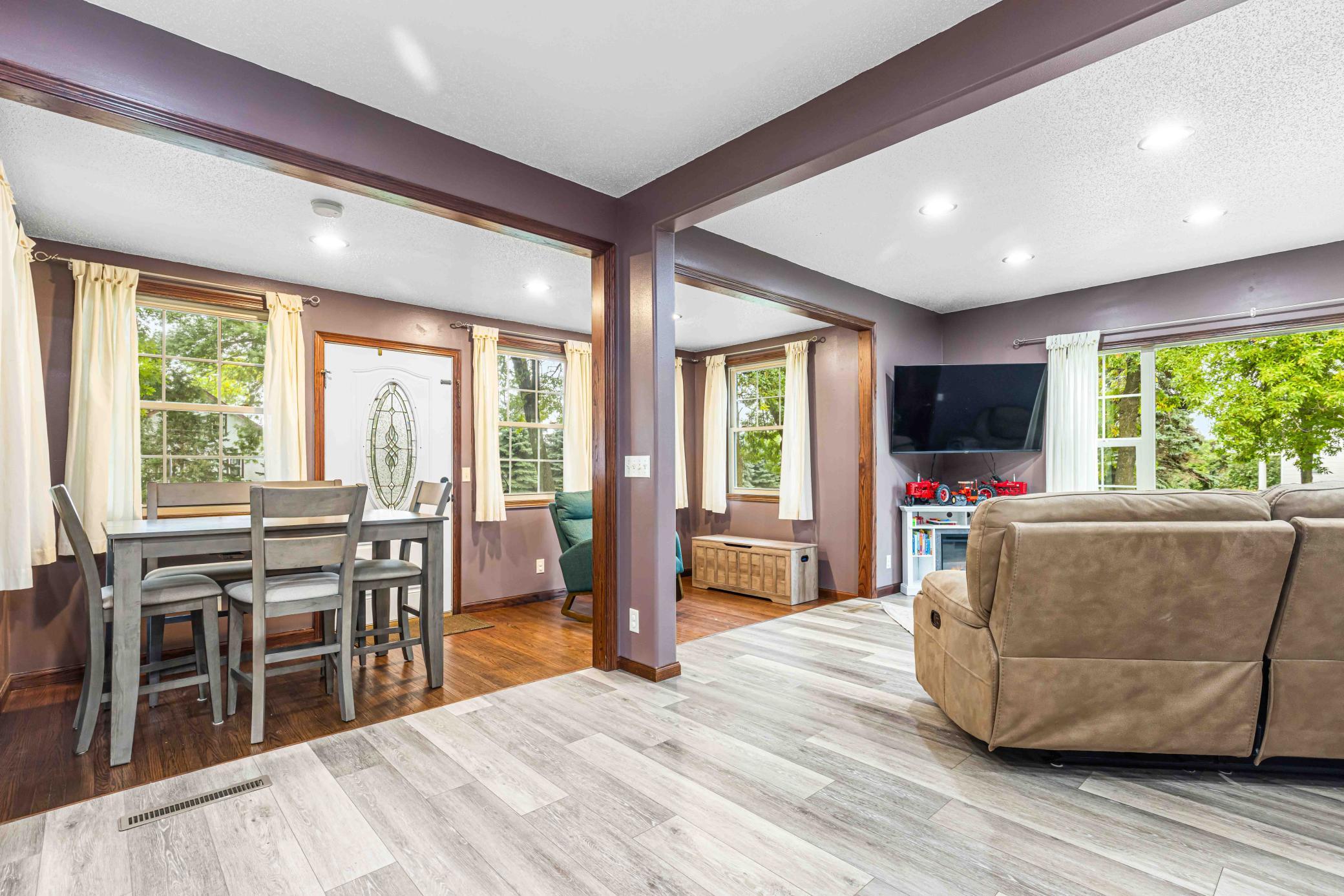 1909 single family home for sale at 14800 90th Avenue S in Barnesville, MN — 4 bed, 2 bath (photo 16 of 37)