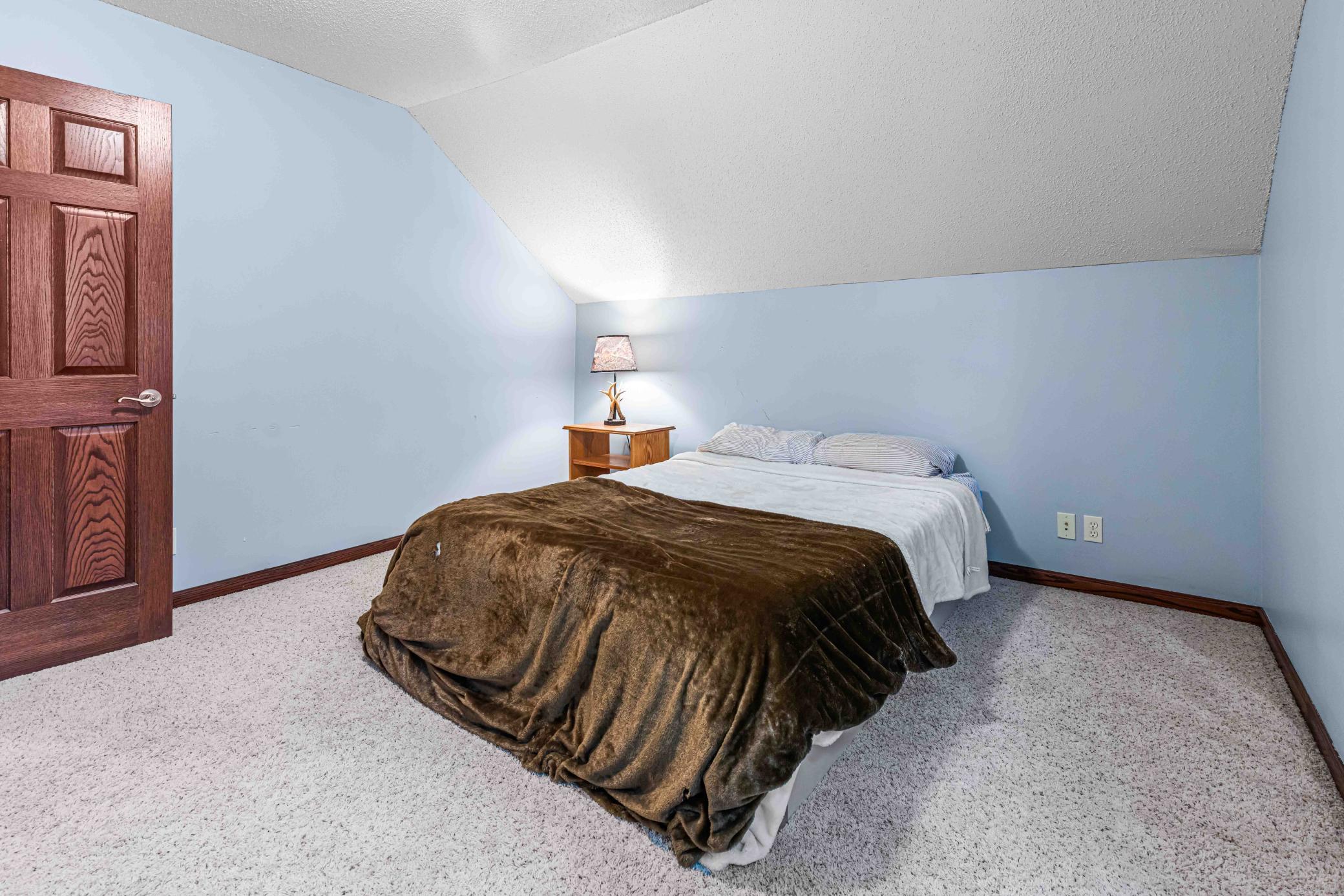 1909 single family home for sale at 14800 90th Avenue S in Barnesville, MN — 4 bed, 2 bath (photo 31 of 37)