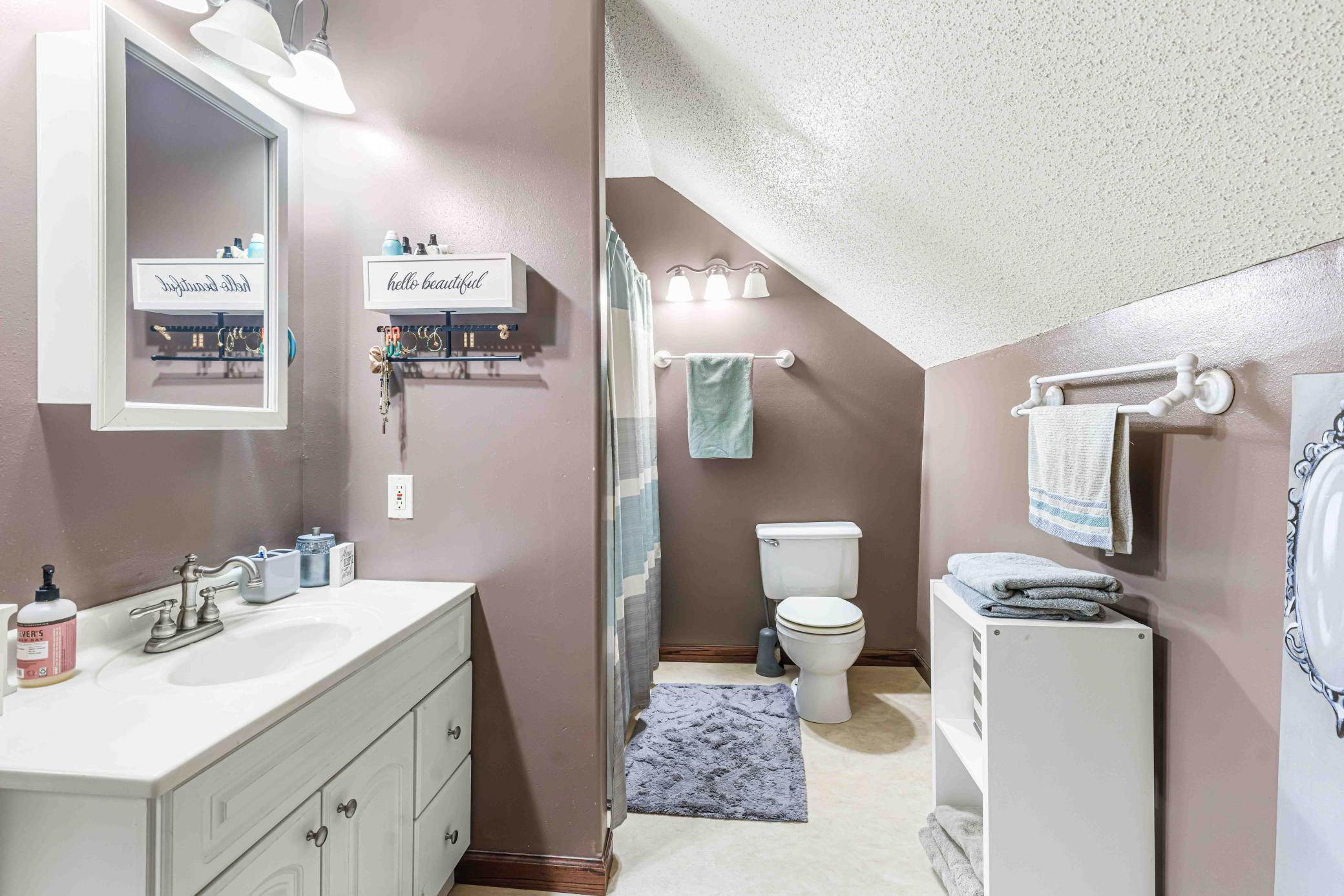 1909 single family home for sale at 14800 90th Avenue S in Barnesville, MN — 4 bed, 2 bath (photo 35 of 37)