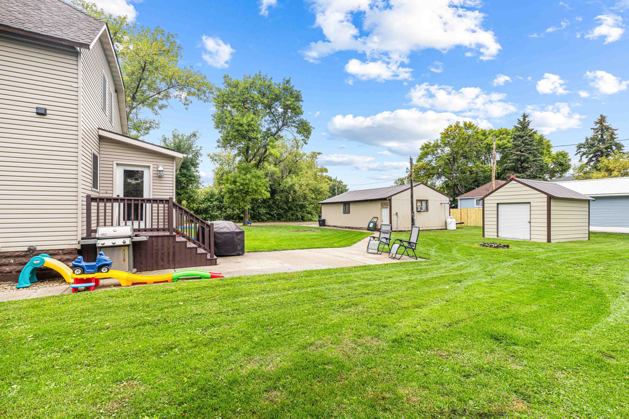 1909 single family home for sale at 14800 90th Avenue S in Barnesville, MN — 4 bed, 2 bath (photo 7 of 37)