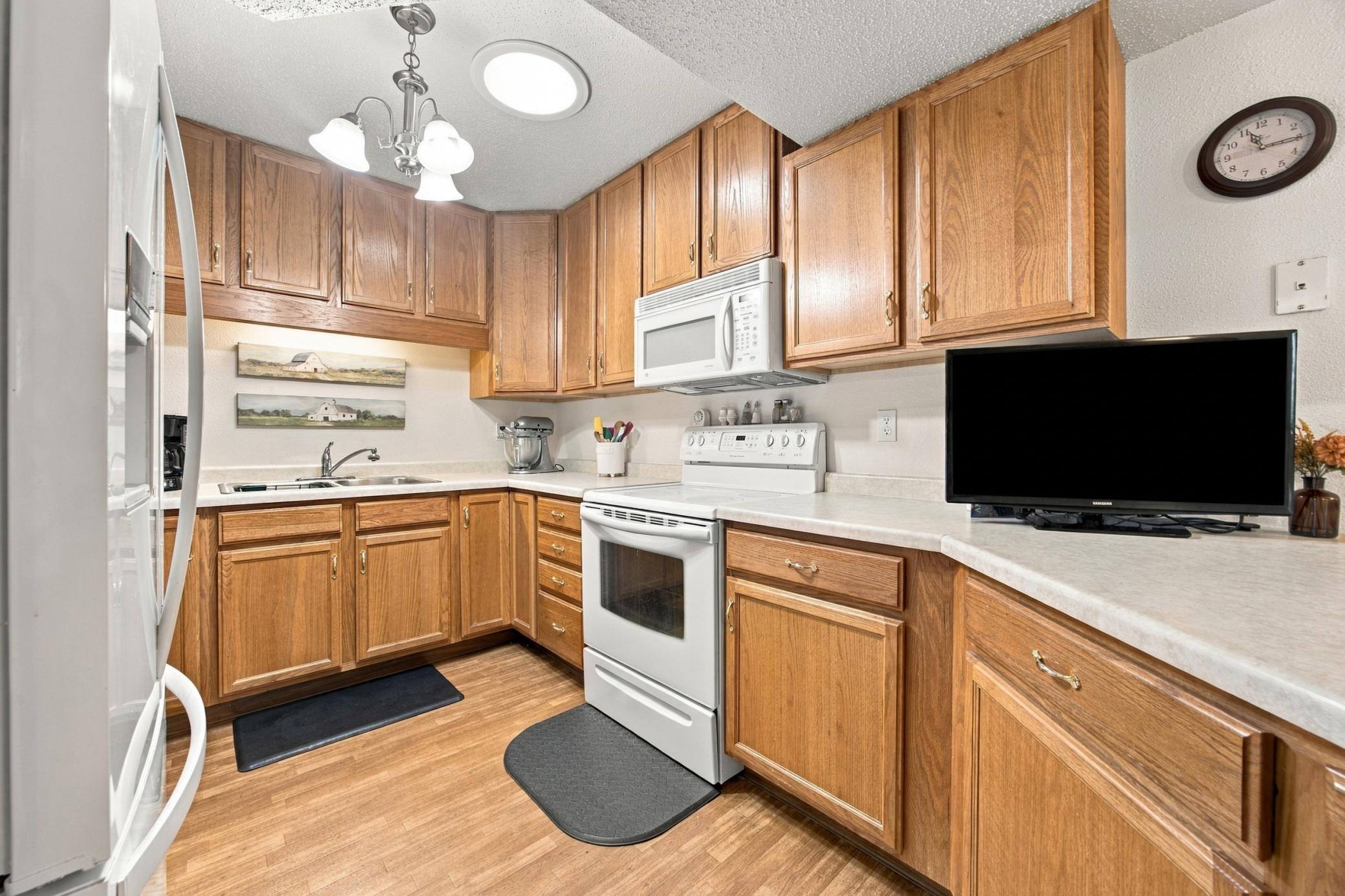 2003 condo for sale at 4708 10 Avenue S in Fargo, ND — 2 bed, 2 bath (photo 11 of 27)