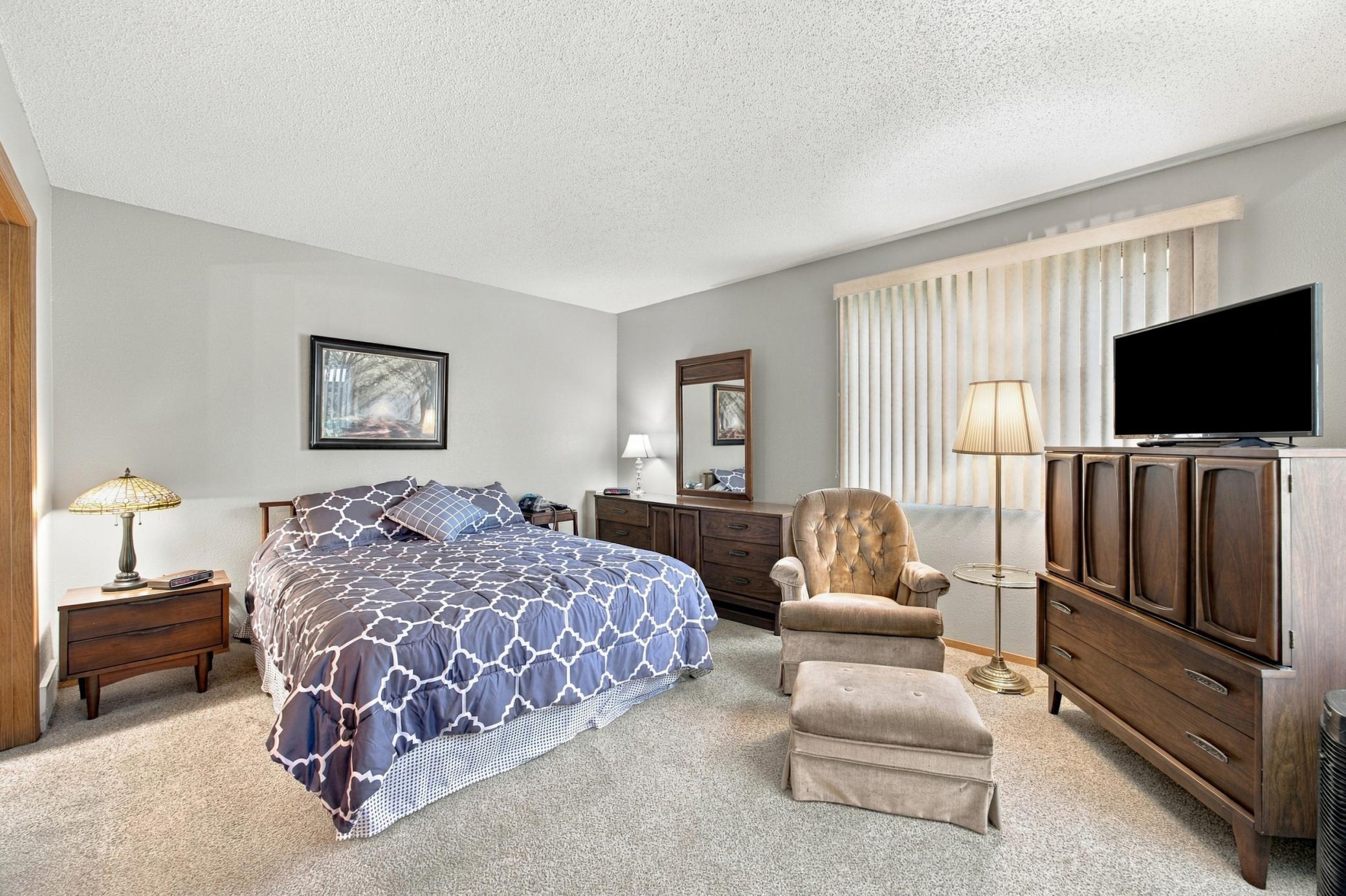 2003 condo for sale at 4708 10 Avenue S in Fargo, ND — 2 bed, 2 bath (photo 12 of 27)