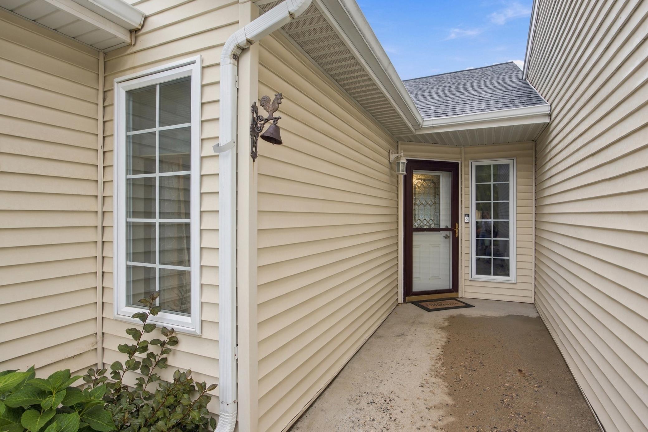 2003 condo for sale at 4708 10 Avenue S in Fargo, ND — 2 bed, 2 bath (photo 3 of 27)