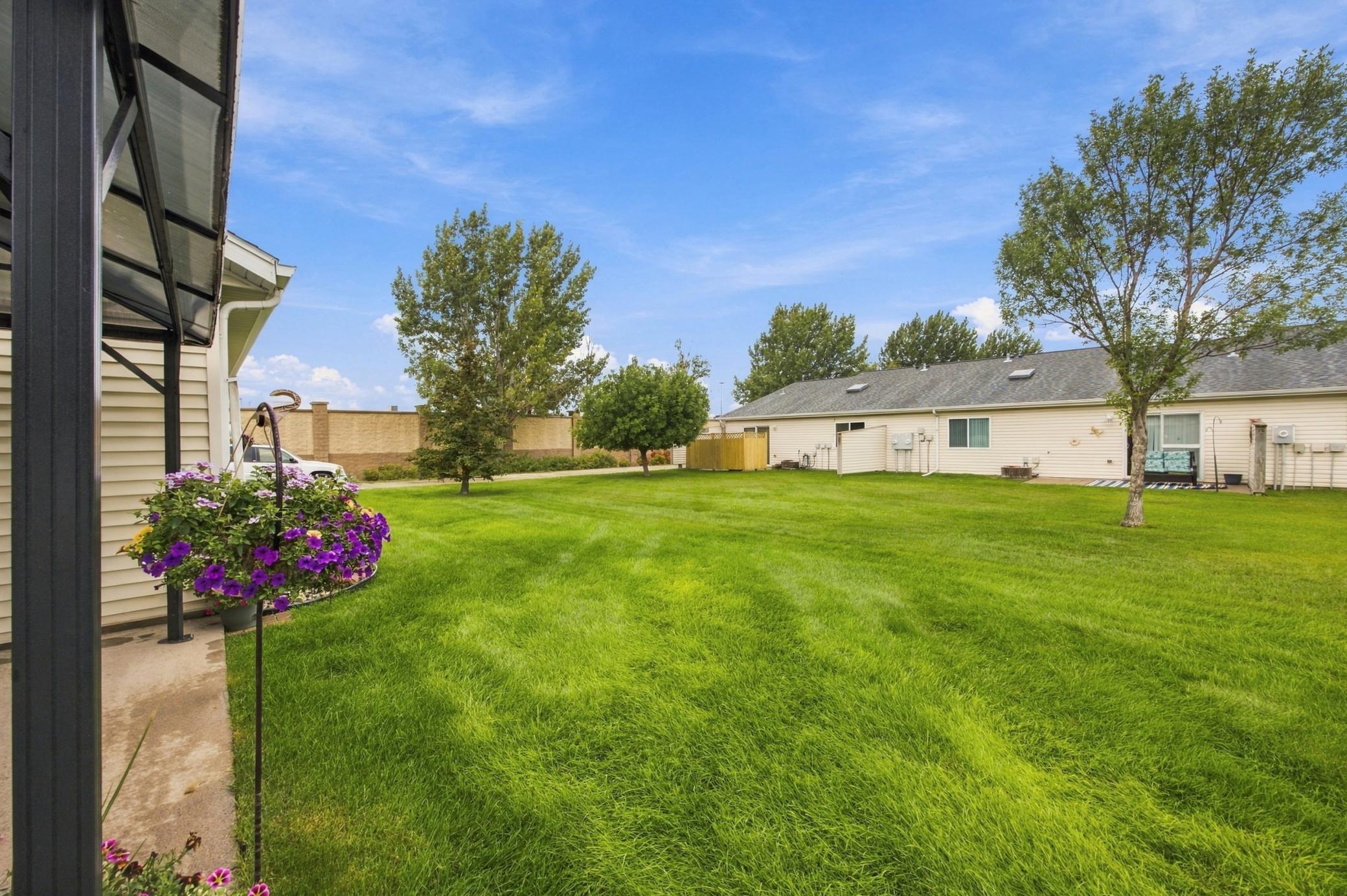 2003 condo for sale at 4708 10 Avenue S in Fargo, ND — 2 bed, 2 bath (photo 25 of 27)