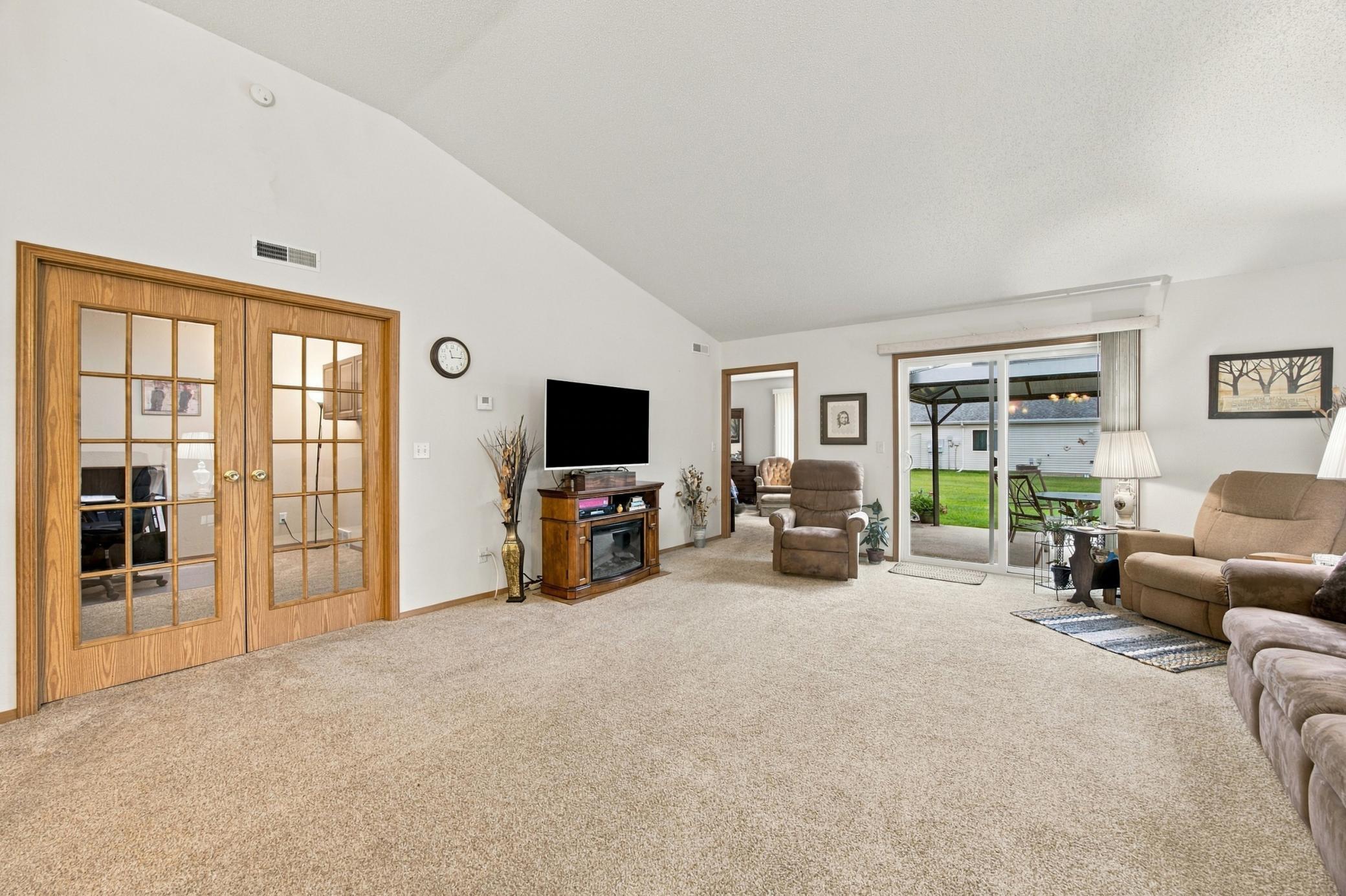 2003 condo for sale at 4708 10 Avenue S in Fargo, ND — 2 bed, 2 bath (photo 8 of 27)