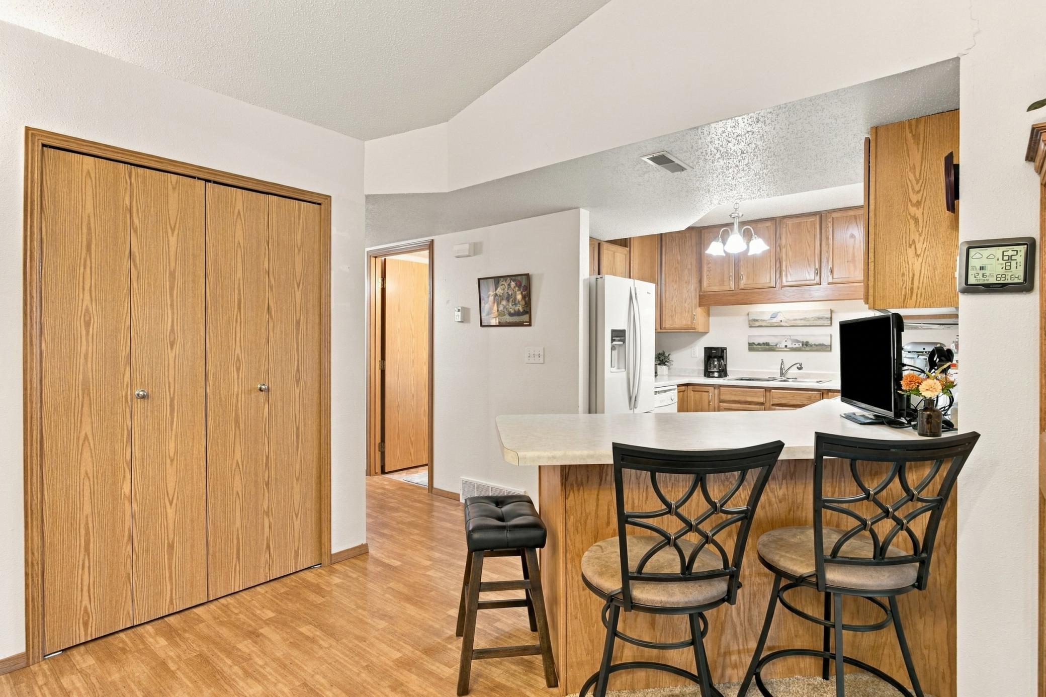 2003 condo for sale at 4708 10 Avenue S in Fargo, ND — 2 bed, 2 bath (photo 9 of 27)