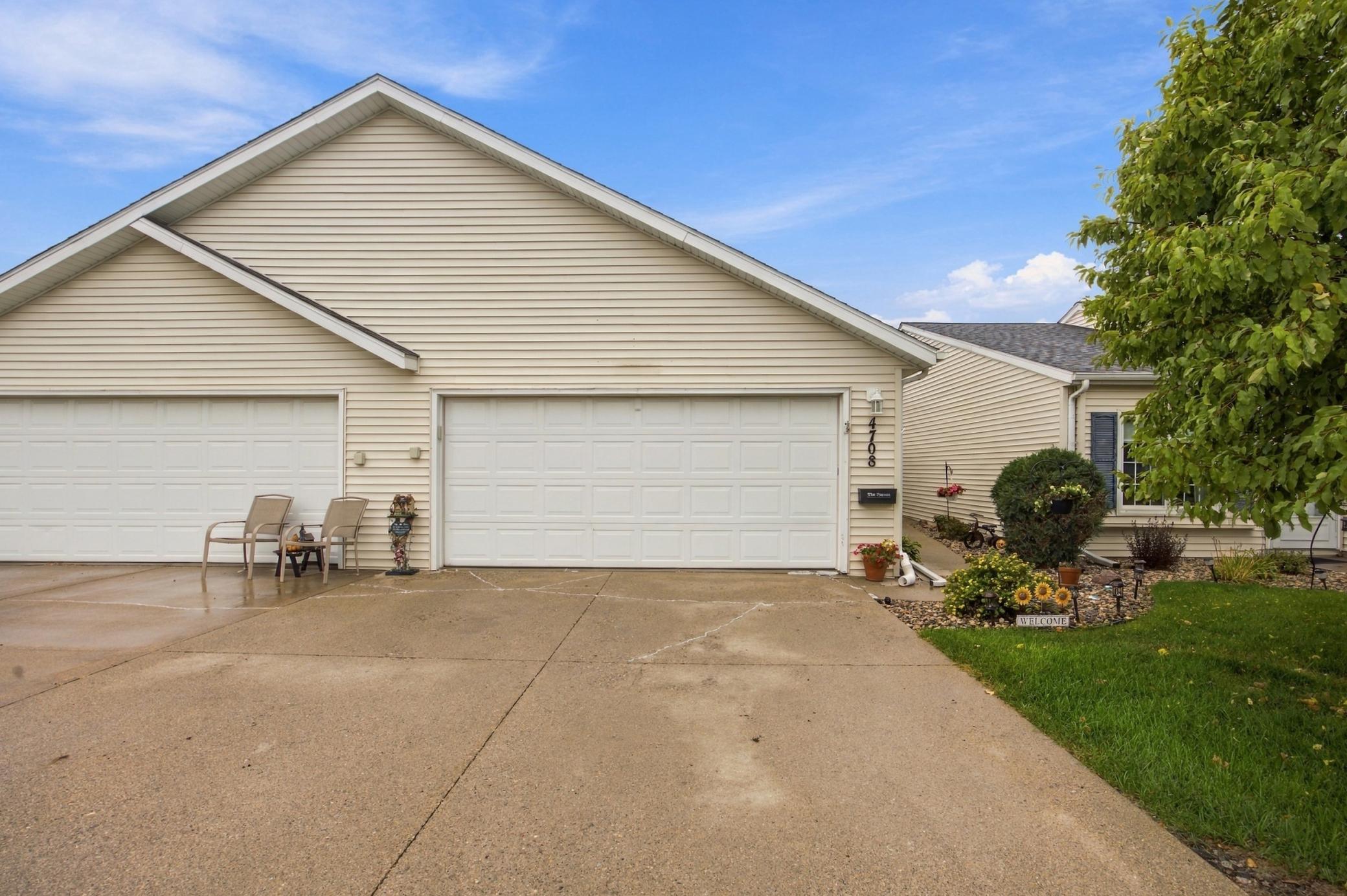 2003 condo for sale at 4708 10 Avenue S in Fargo, ND — 2 bed, 2 bath