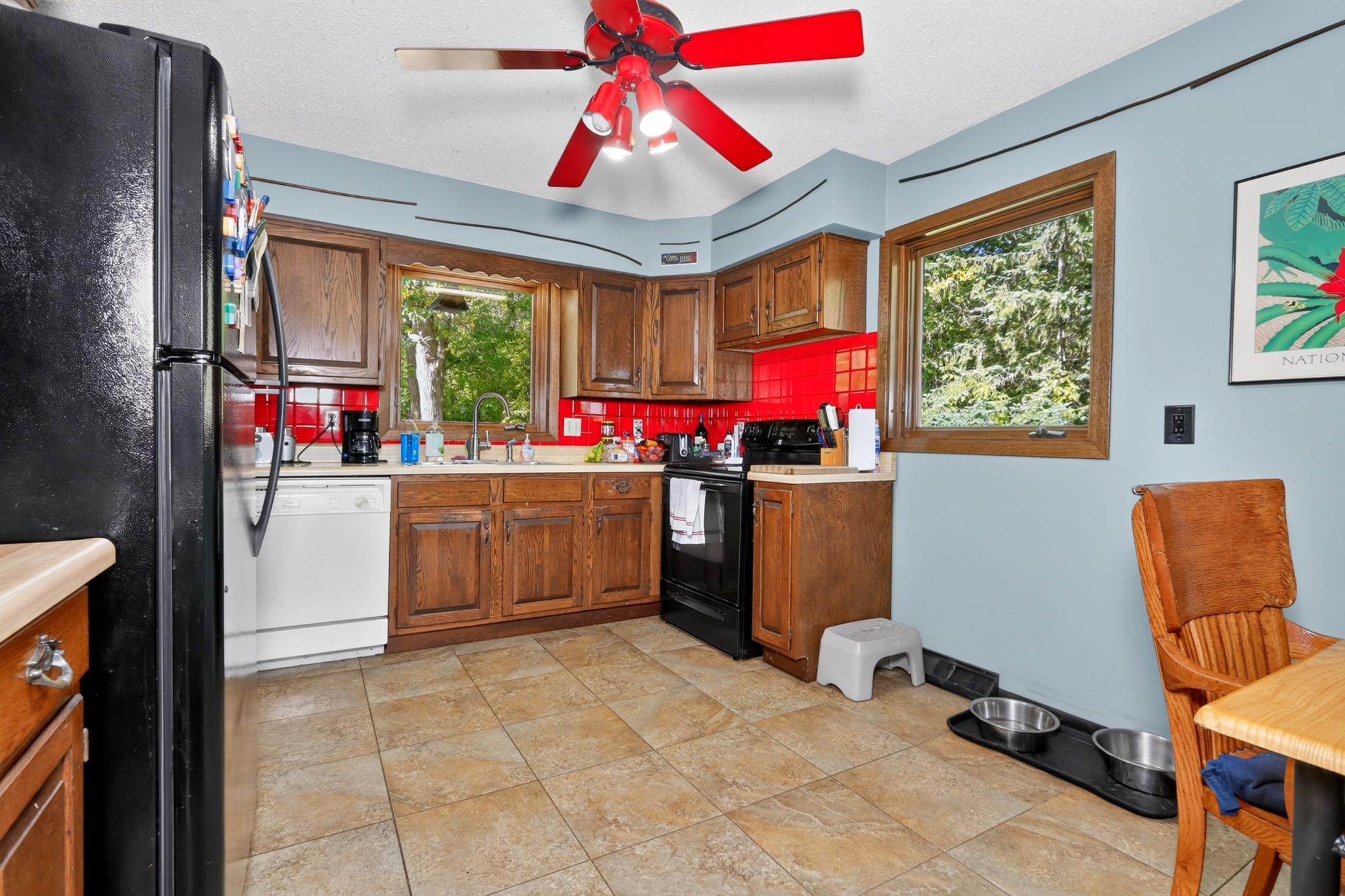 1978 single family home for sale at 2016 Knollwood Drive in Grand Rapids, MN — 3 bed, 2 bath (photo 20 of 44)