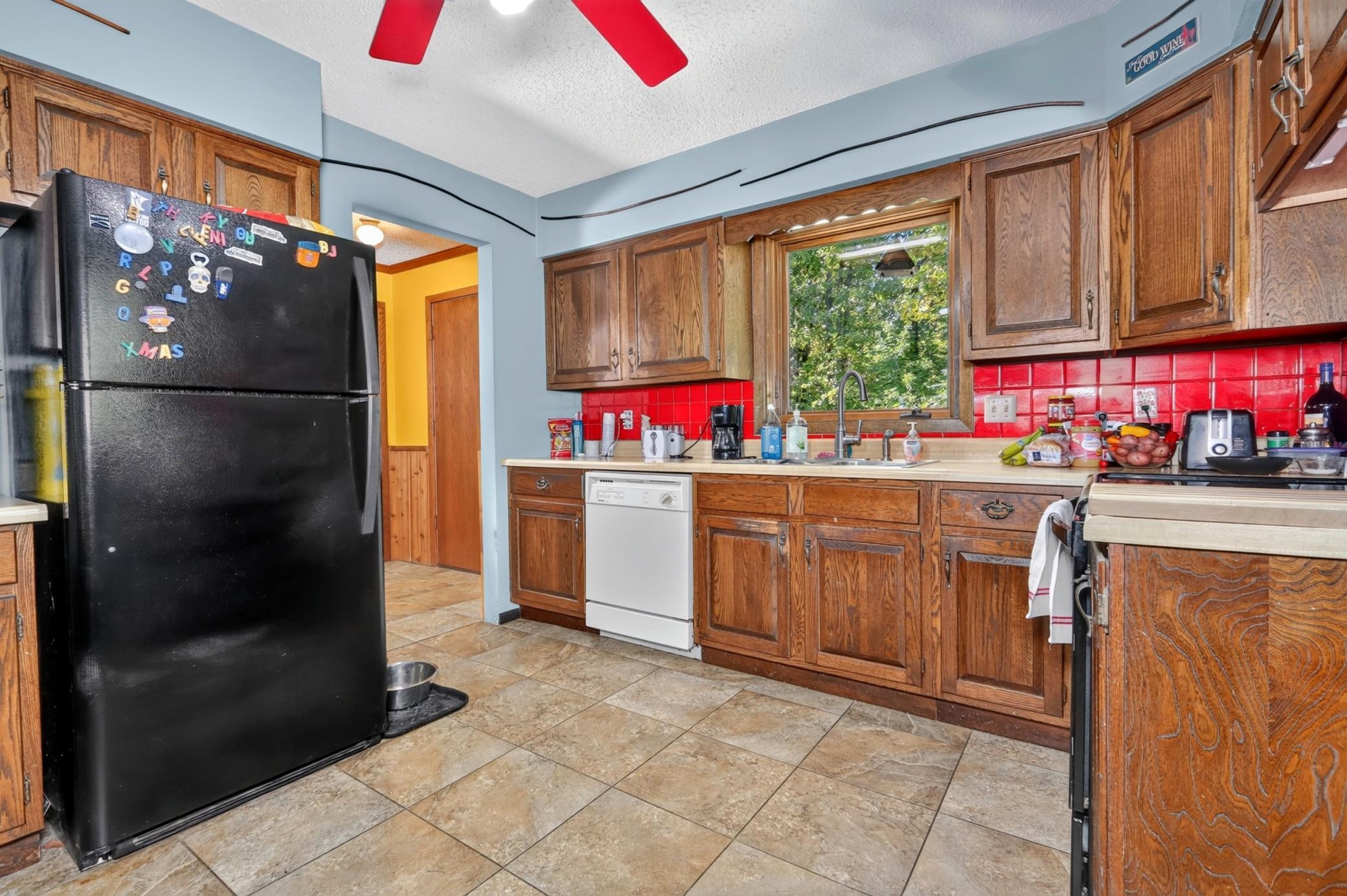 1978 single family home for sale at 2016 Knollwood Drive in Grand Rapids, MN — 3 bed, 2 bath (photo 21 of 44)