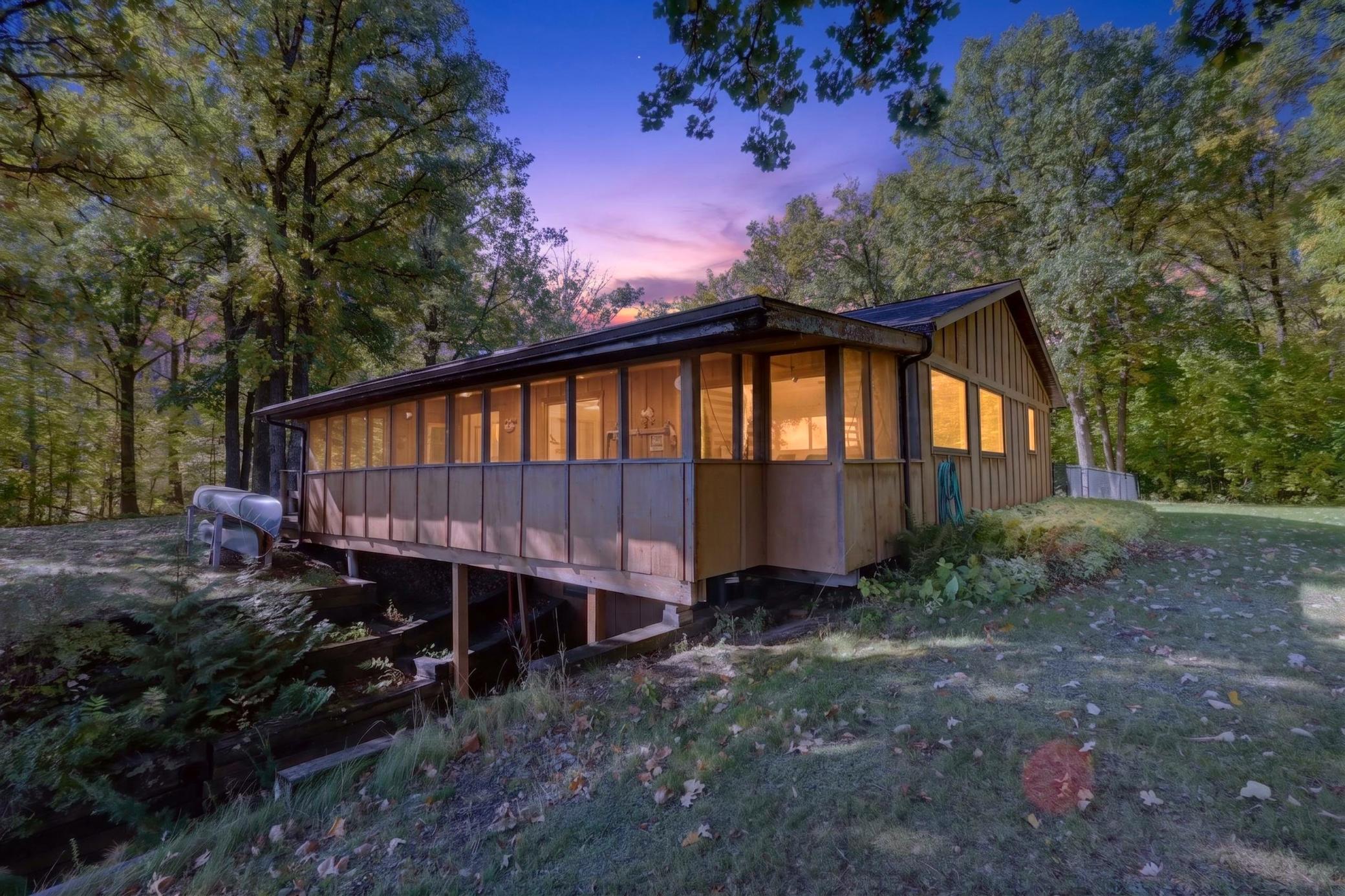 1978 single family home for sale at 2016 Knollwood Drive in Grand Rapids, MN — 3 bed, 2 bath (photo 7 of 44)