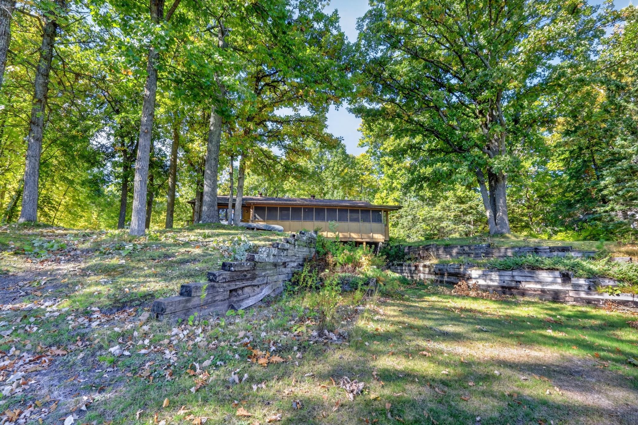 1978 single family home for sale at 2016 Knollwood Drive in Grand Rapids, MN — 3 bed, 2 bath (photo 10 of 44)