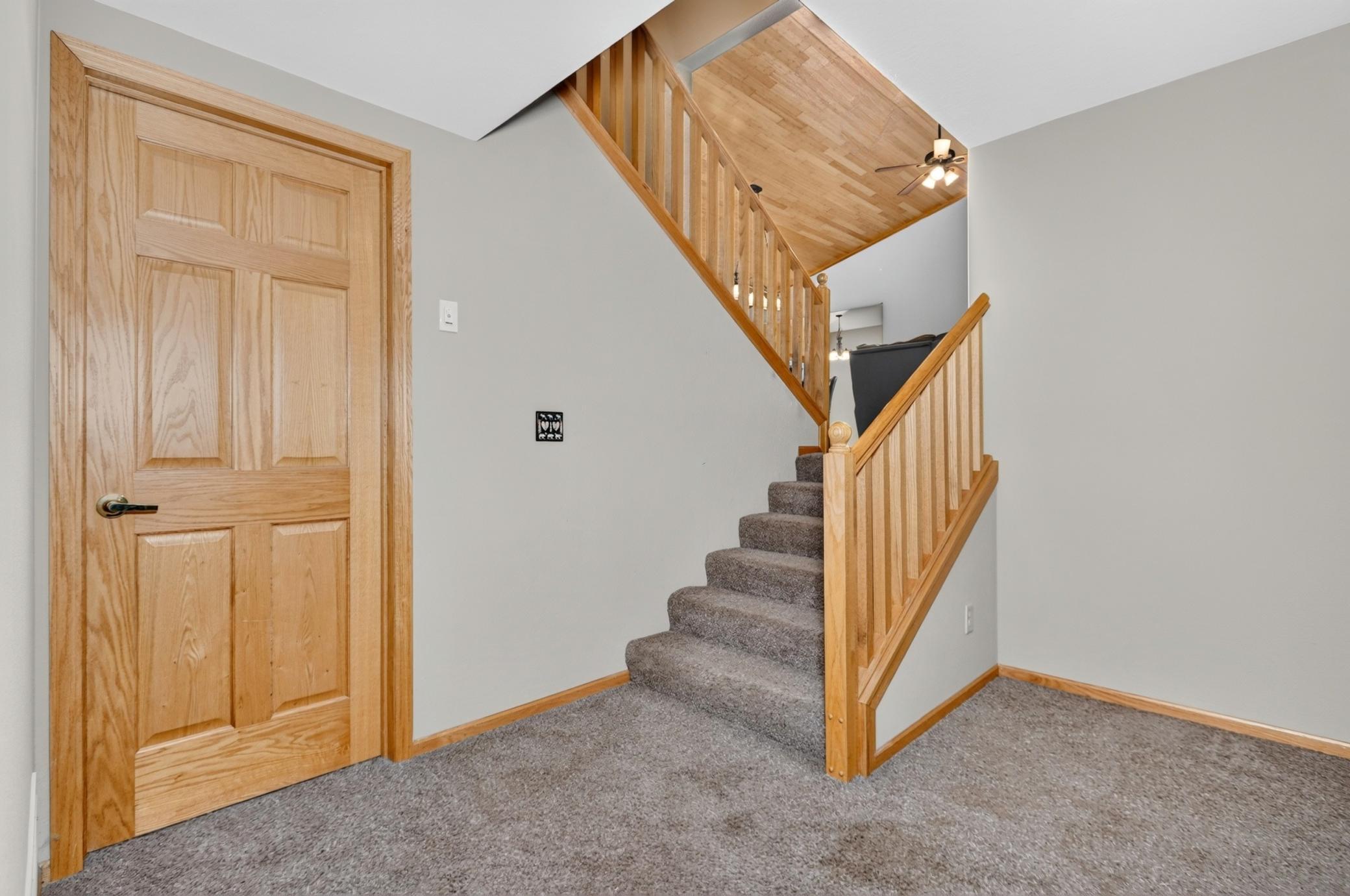 2009 single family home for sale at 112 Bay Road in Coleraine, MN — 4 bed, 4 bath (photo 17 of 47)