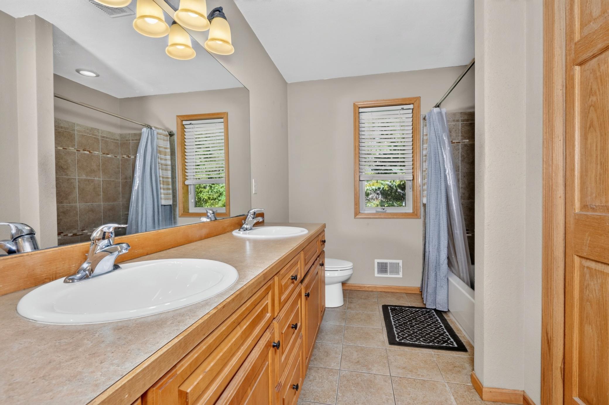 2009 single family home for sale at 112 Bay Road in Coleraine, MN — 4 bed, 4 bath (photo 26 of 47)