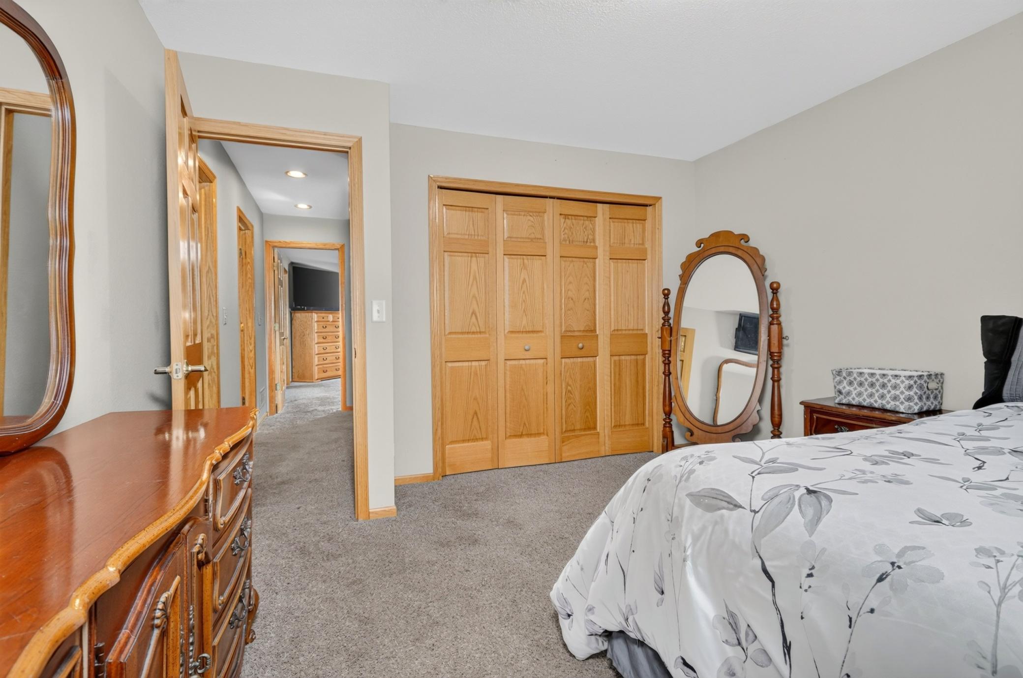 2009 single family home for sale at 112 Bay Road in Coleraine, MN — 4 bed, 4 bath (photo 29 of 47)