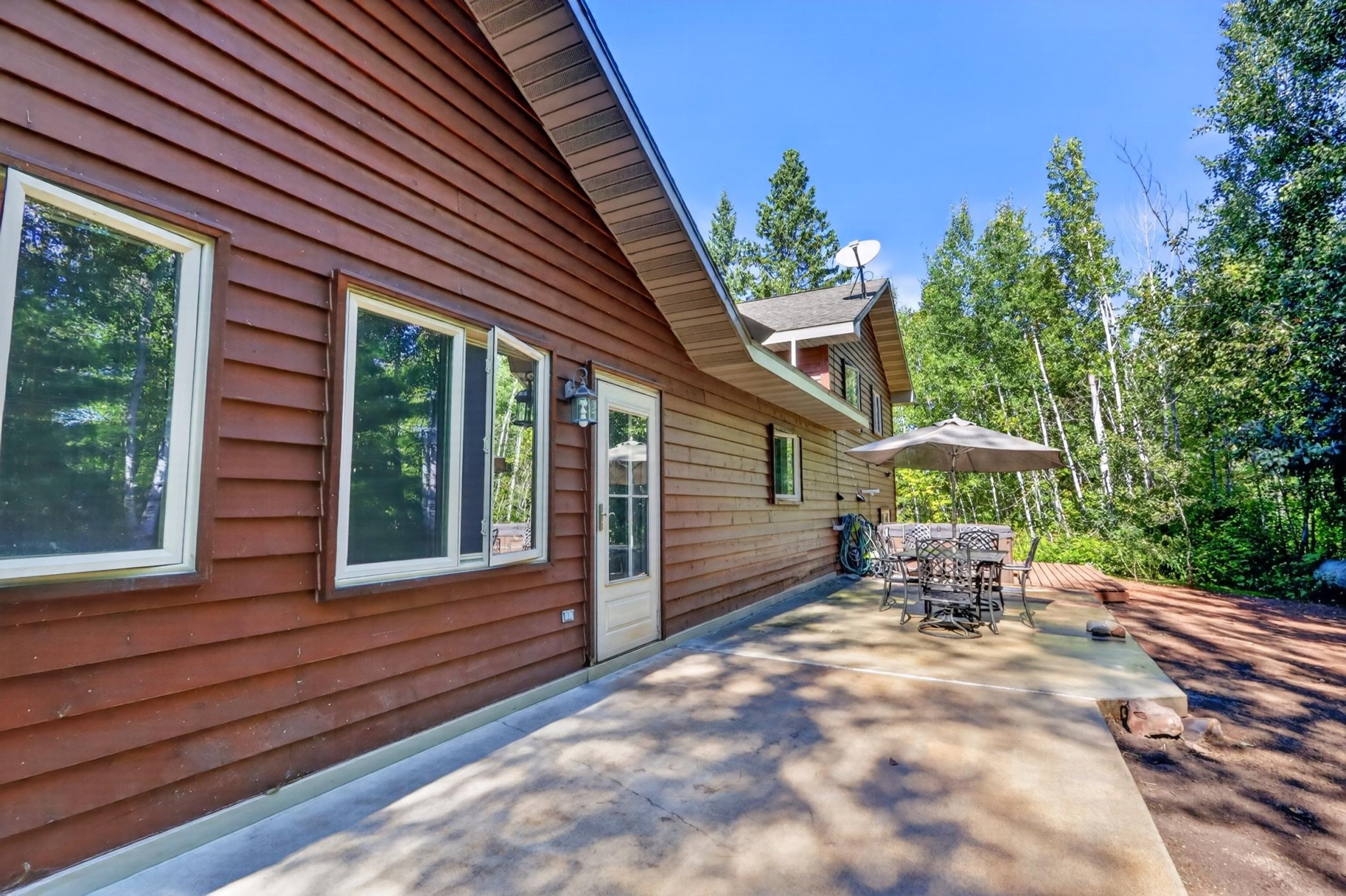 2009 single family home for sale at 112 Bay Road in Coleraine, MN — 4 bed, 4 bath (photo 39 of 47)