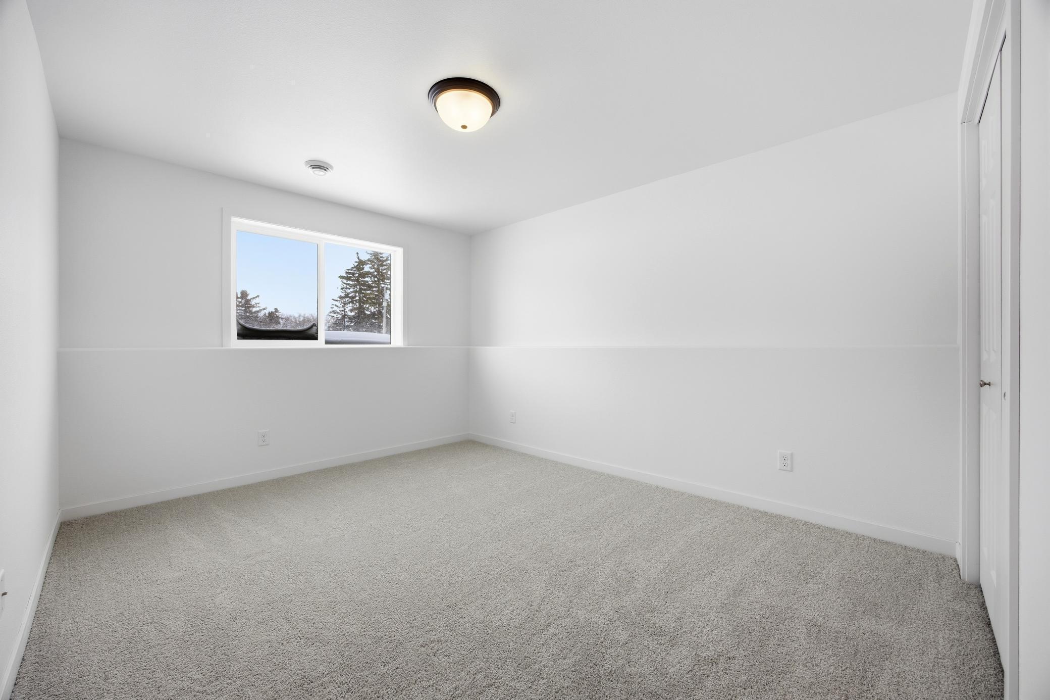 2026 single family home for sale at 2705 42nd Avenue S in Moorhead, MN — 4 bed, 2 bath (photo 15 of 16)