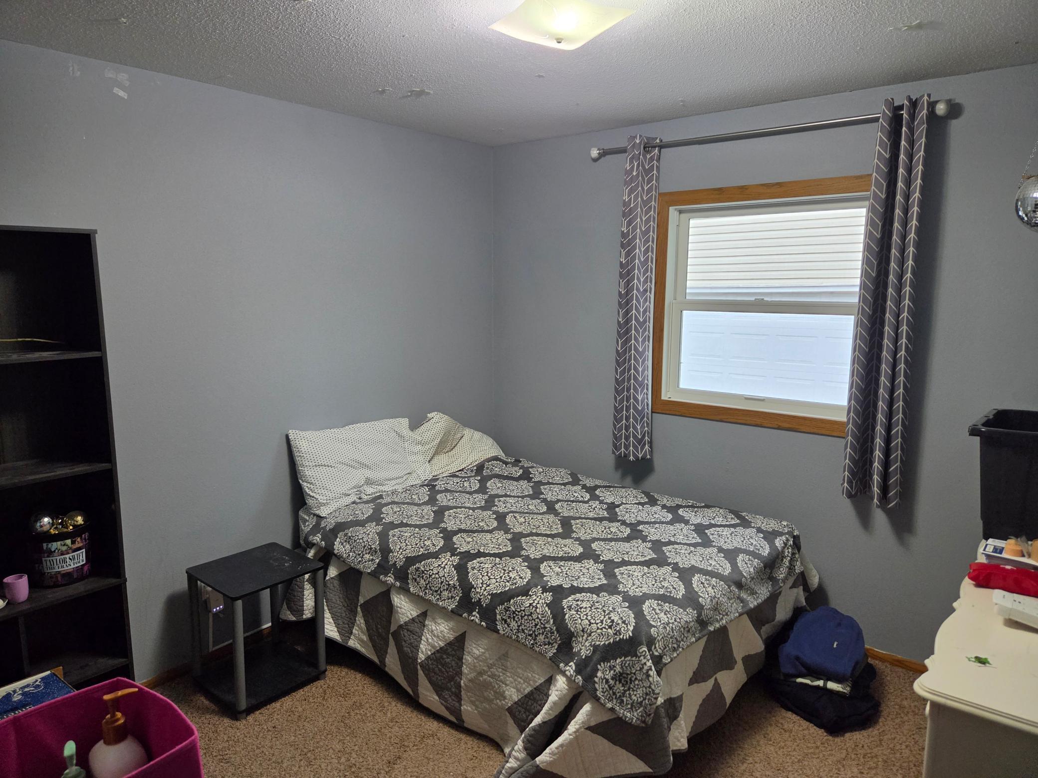 1967 single family home for sale at 1445 18th Street S in Fargo, ND — 3 bed, 2 bath (photo 12 of 15)
