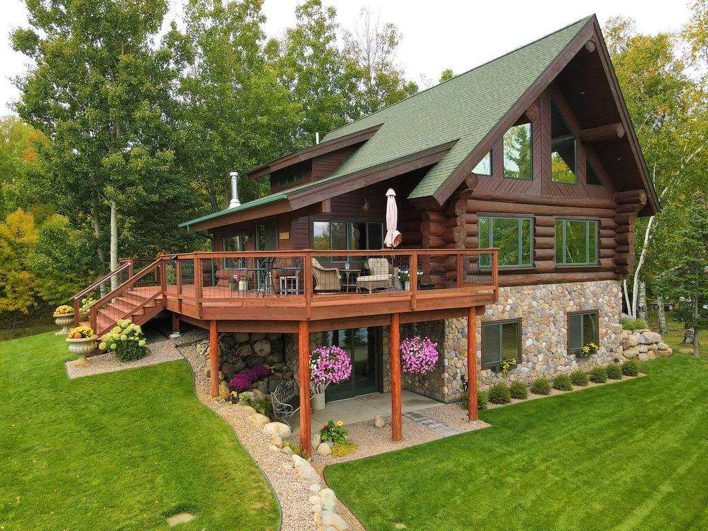2006 single family home for sale at 30780 Zims Lane in Grand Rapids, MN — 2 bed, 3 bath (photo 5 of 68)