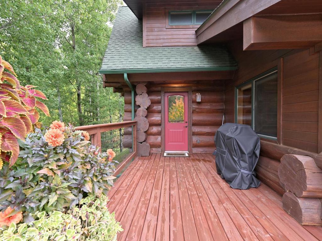 2006 single family home for sale at 30780 Zims Lane in Grand Rapids, MN — 2 bed, 3 bath (photo 8 of 68)