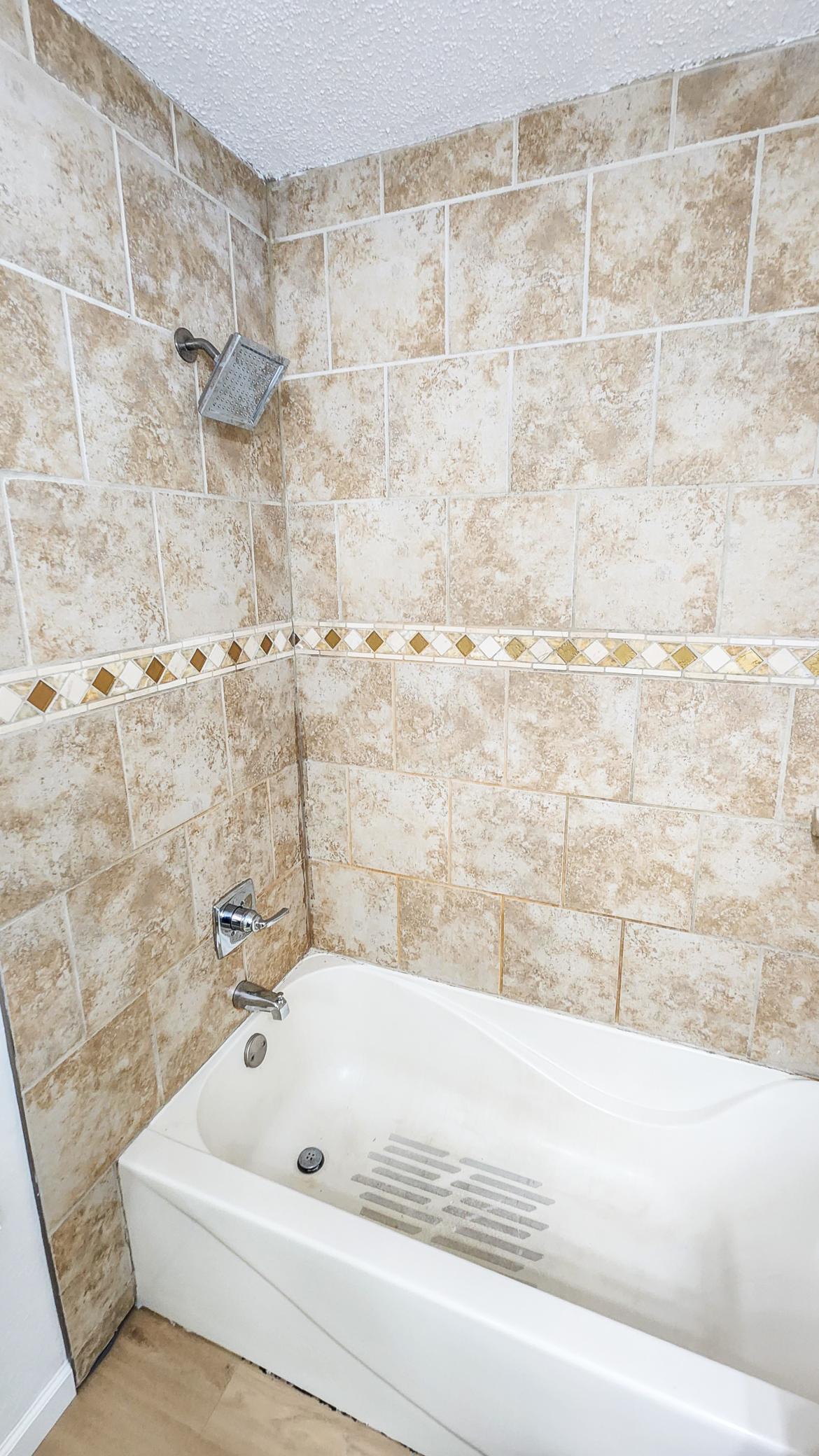 1975 condo for sale at 3302 2nd Street N, Unit C24 in Fargo, ND — 2 bed, 1 bath (photo 17 of 21)
