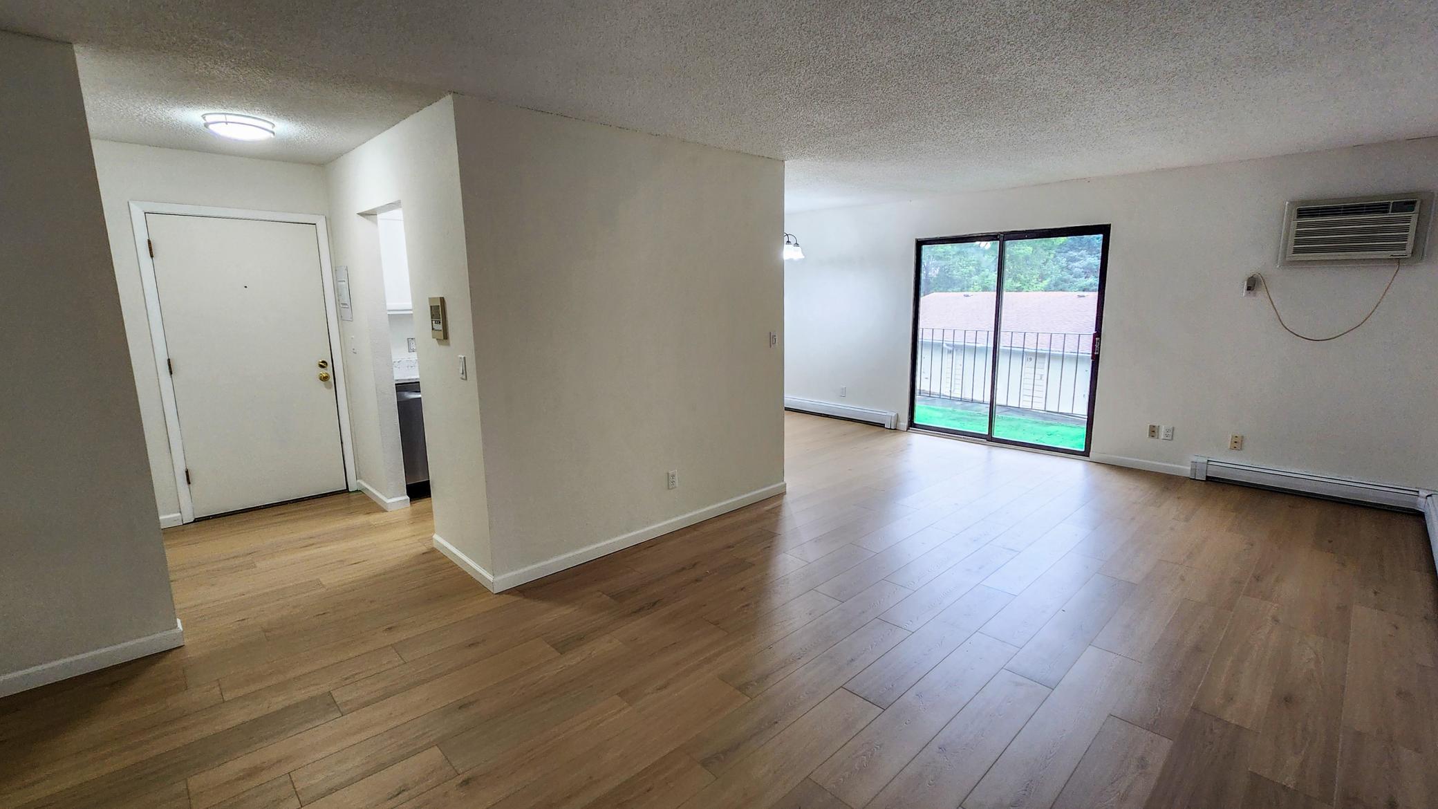1975 condo for sale at 3302 2nd Street N, Unit C24 in Fargo, ND — 2 bed, 1 bath (photo 8 of 21)