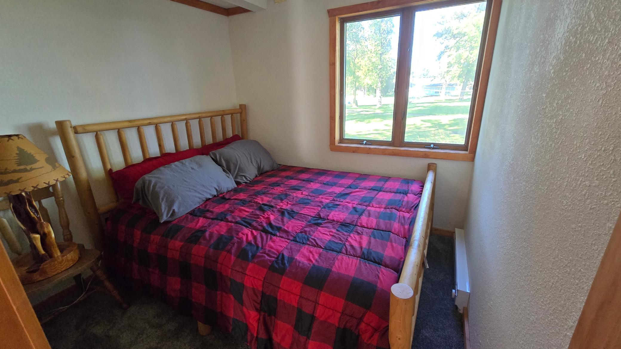 1950 single family home for sale at 7433 US Highway 169 in Garrison, MN — 1 bed, 1 bath (photo 6 of 34)