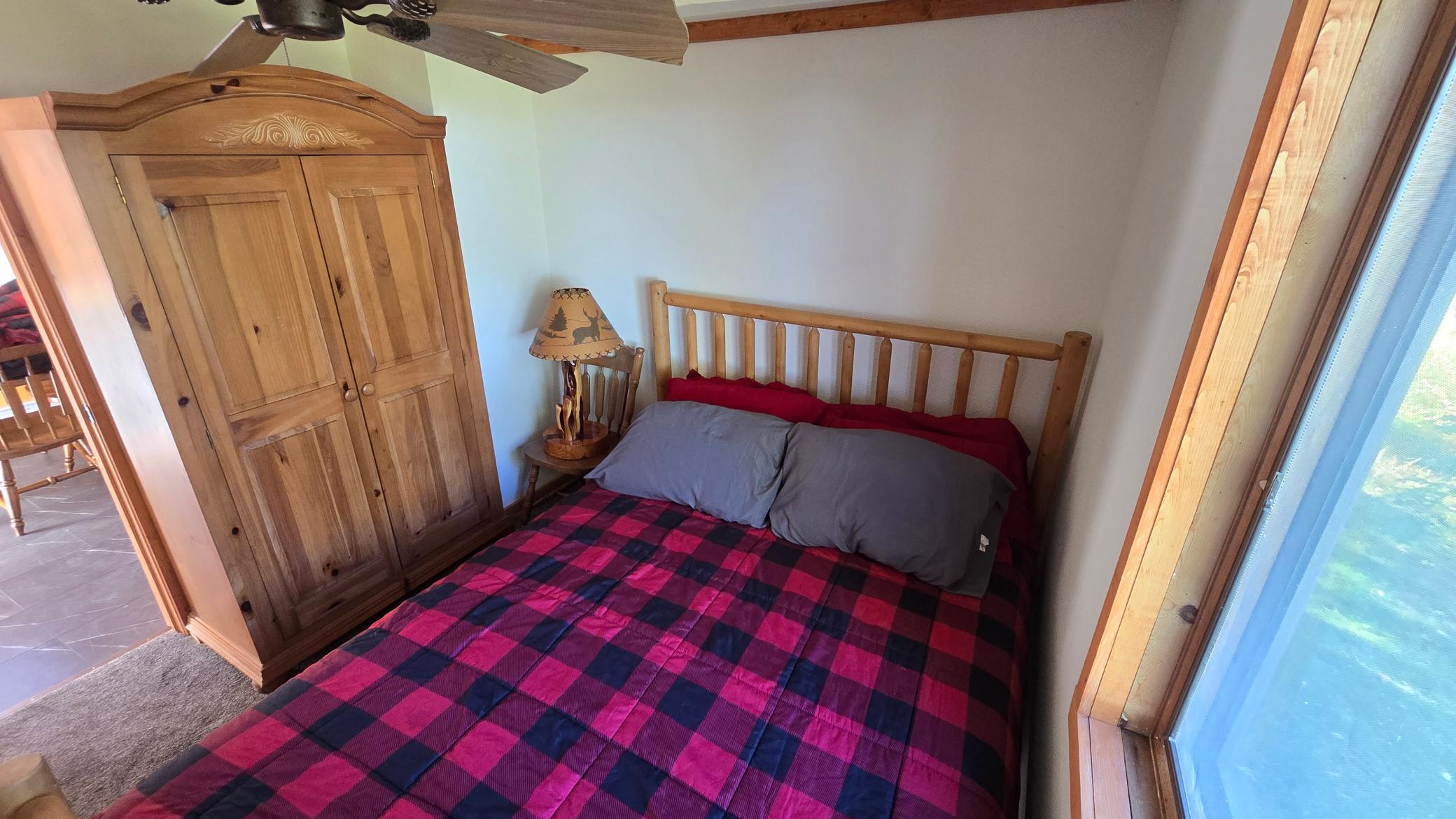 1950 single family home for sale at 7433 US Highway 169 in Garrison, MN — 1 bed, 1 bath (photo 7 of 34)