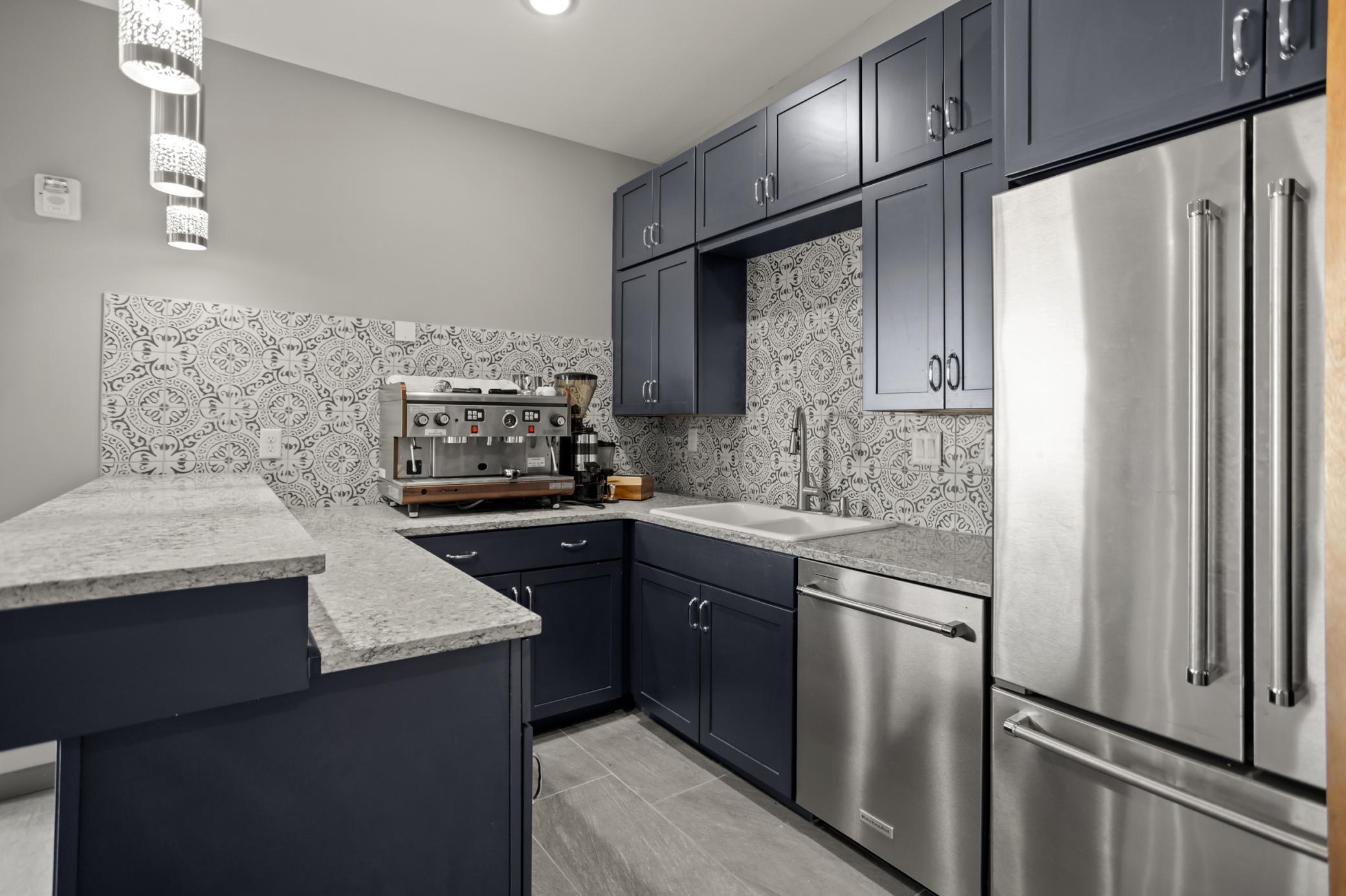 2022 condo for sale at 412 5th Street N, Unit 506 in Fargo, ND — 2 bed, 2 bath (photo 17 of 38)