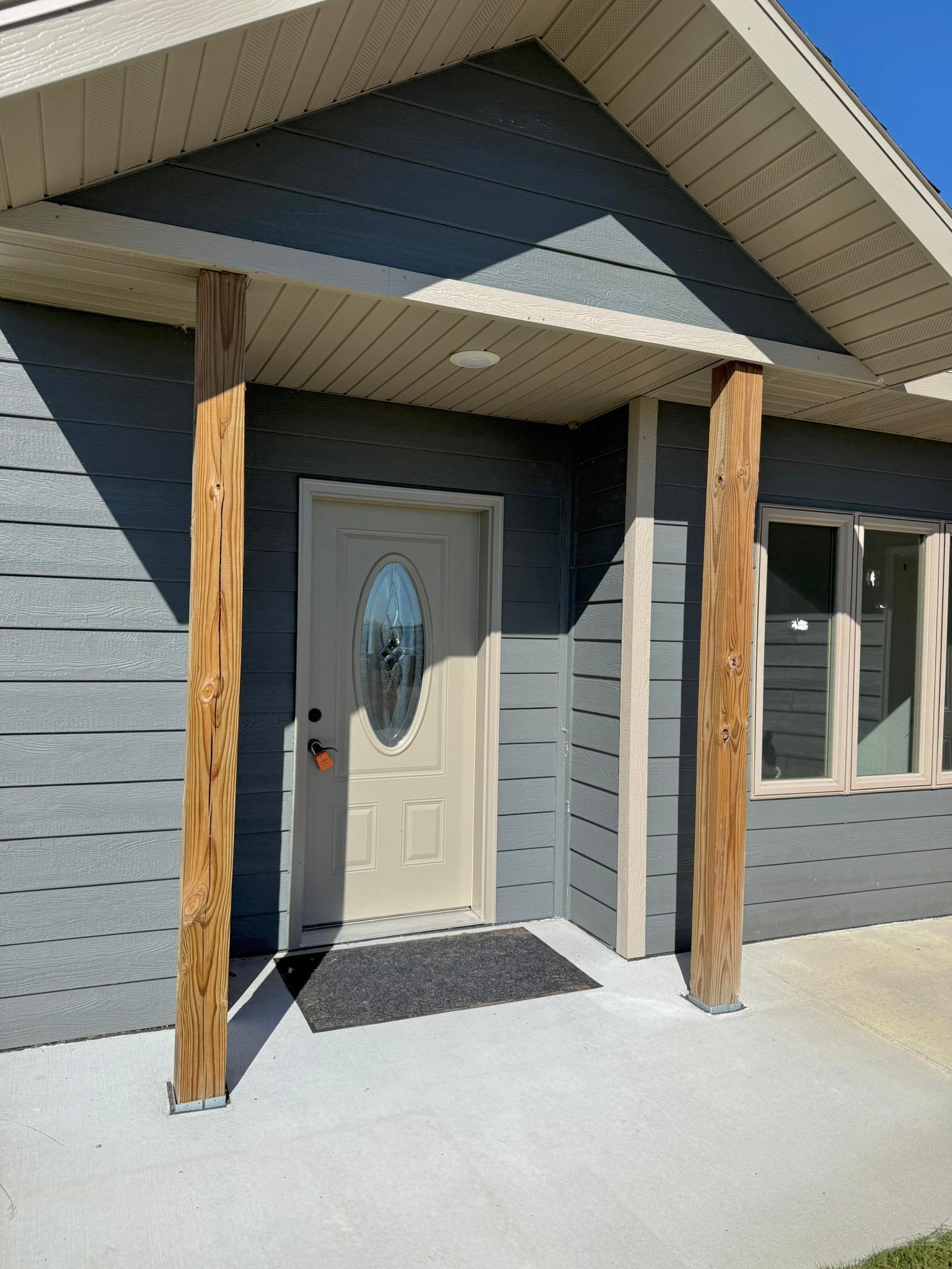 2021 single family home for sale at 2158 Fighting Sioux Loop NW in Baudette, MN — 3 bed, 2 bath (photo 12 of 51)