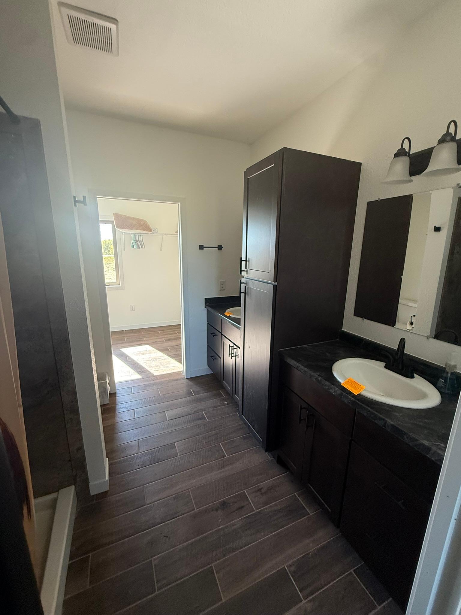 2021 single family home for sale at 2158 Fighting Sioux Loop NW in Baudette, MN — 3 bed, 2 bath (photo 17 of 51)