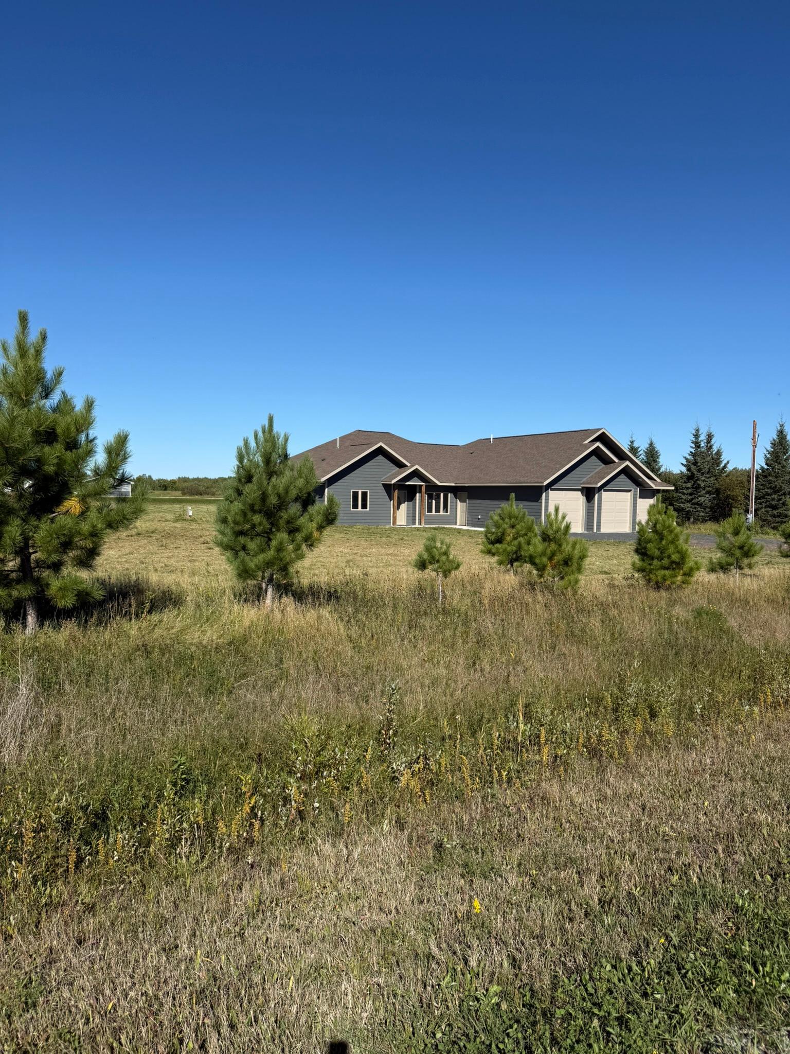2021 single family home for sale at 2158 Fighting Sioux Loop NW in Baudette, MN — 3 bed, 2 bath (photo 10 of 51)