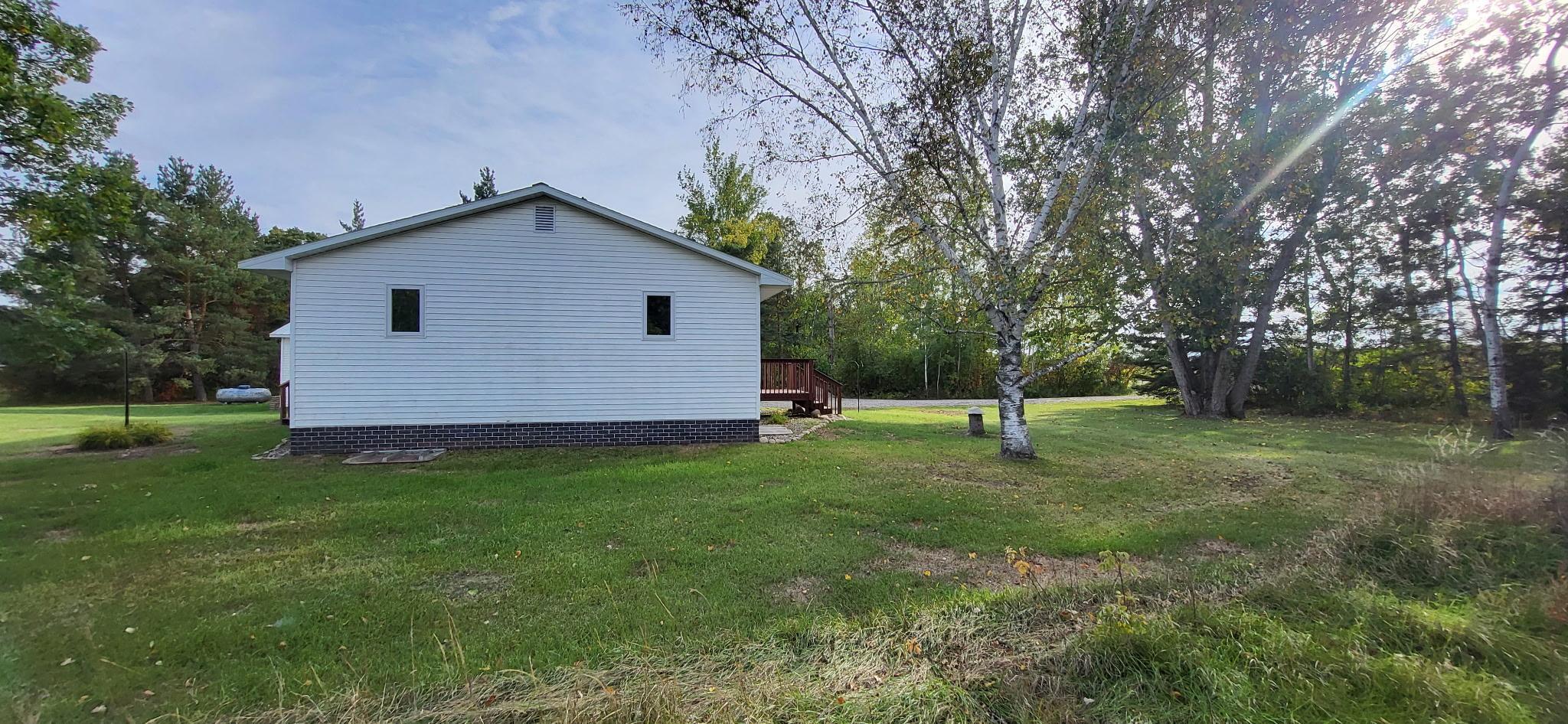 1997 single family home for sale at 18462 Becker Line Road in Park Rapids, MN — 4 bed, 2 bath (photo 43 of 48)