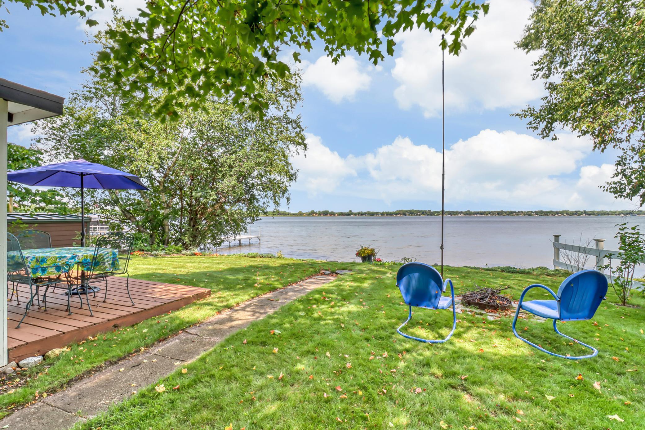 1940 single family home for sale at 180 Shorewood Drive in Detroit Lakes, MN — 2 bed, 1 bath (photo 11 of 40)