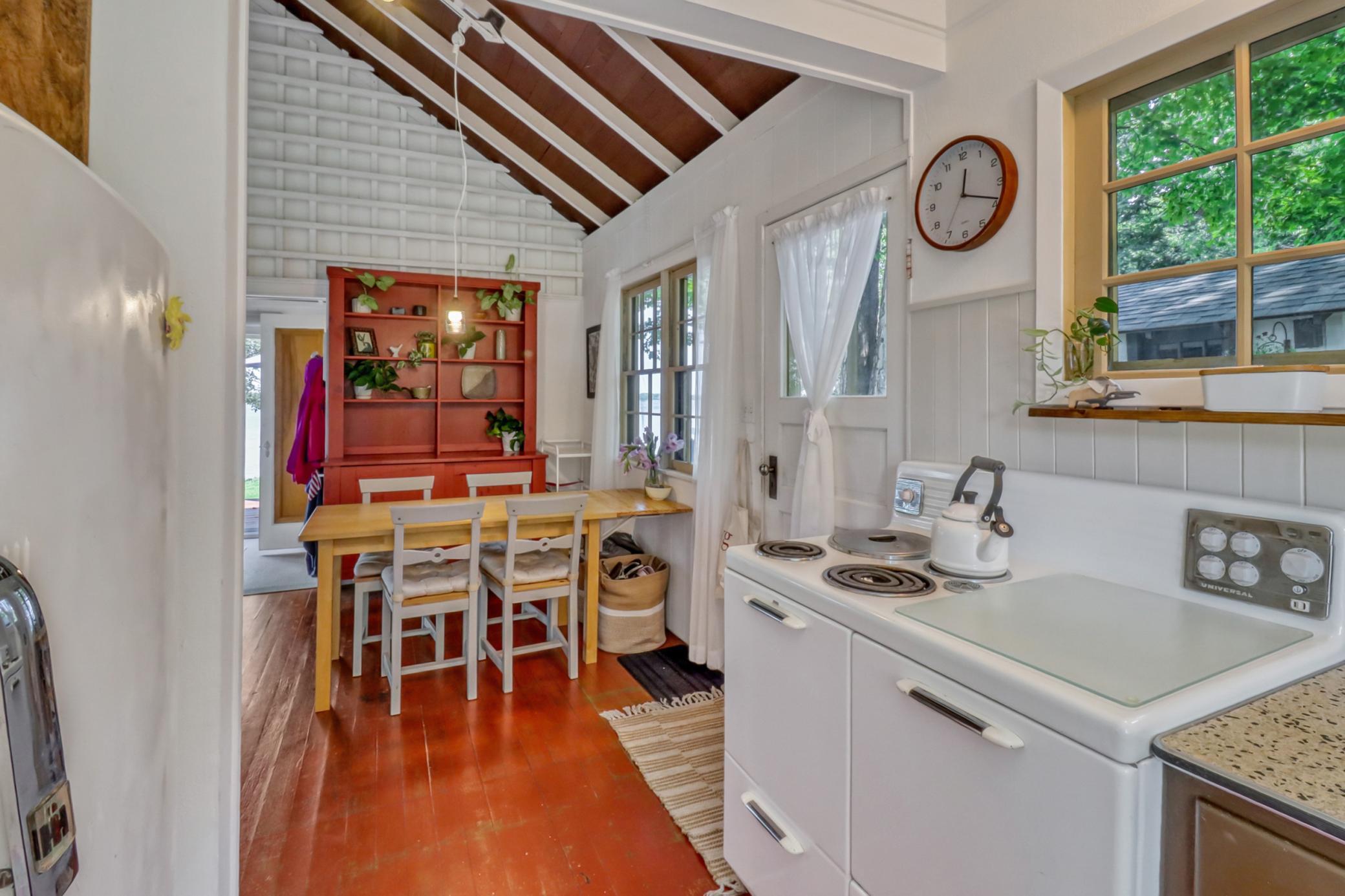 1940 single family home for sale at 180 Shorewood Drive in Detroit Lakes, MN — 2 bed, 1 bath (photo 27 of 40)