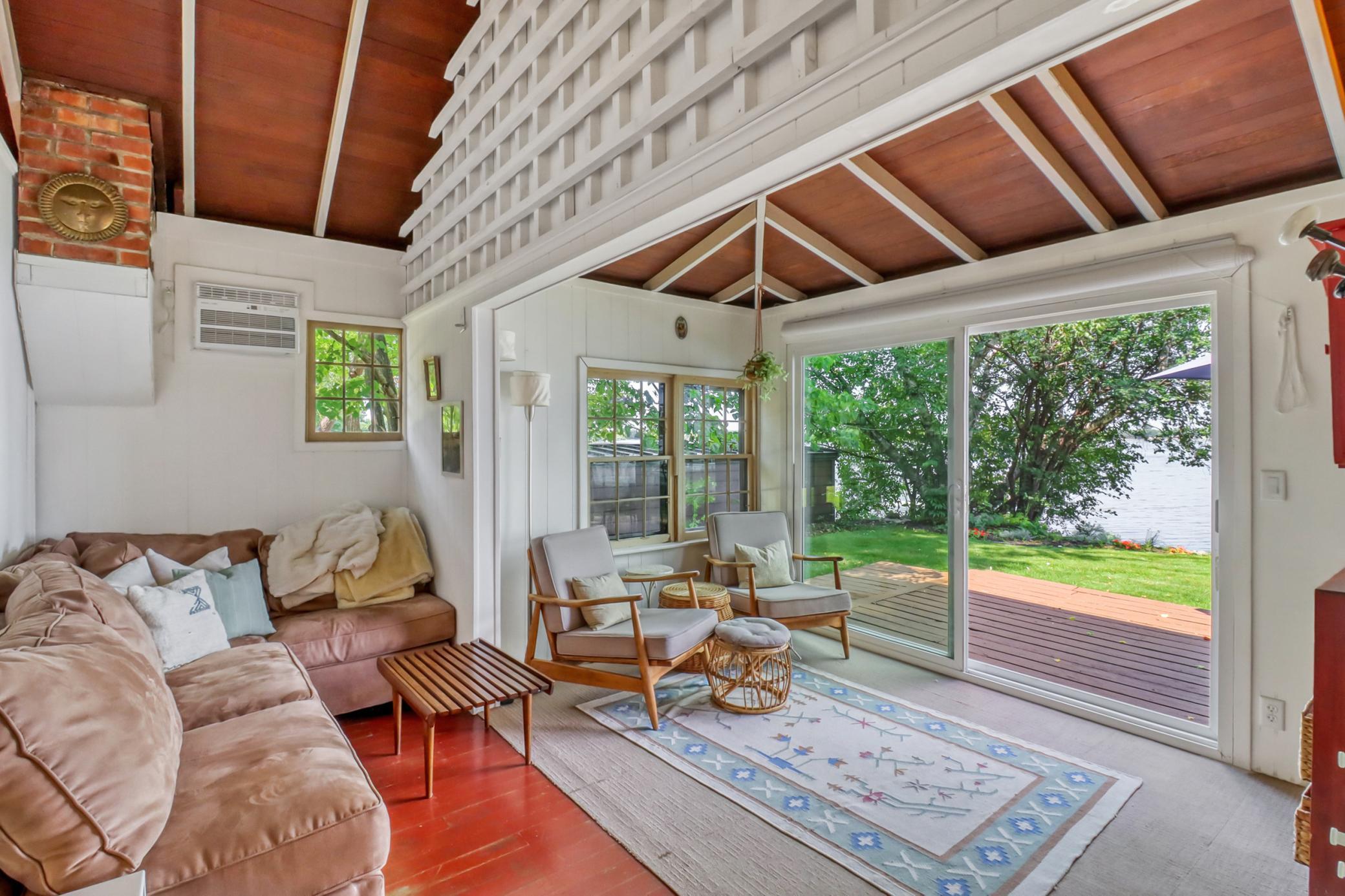 1940 single family home for sale at 180 Shorewood Drive in Detroit Lakes, MN — 2 bed, 1 bath (photo 28 of 40)