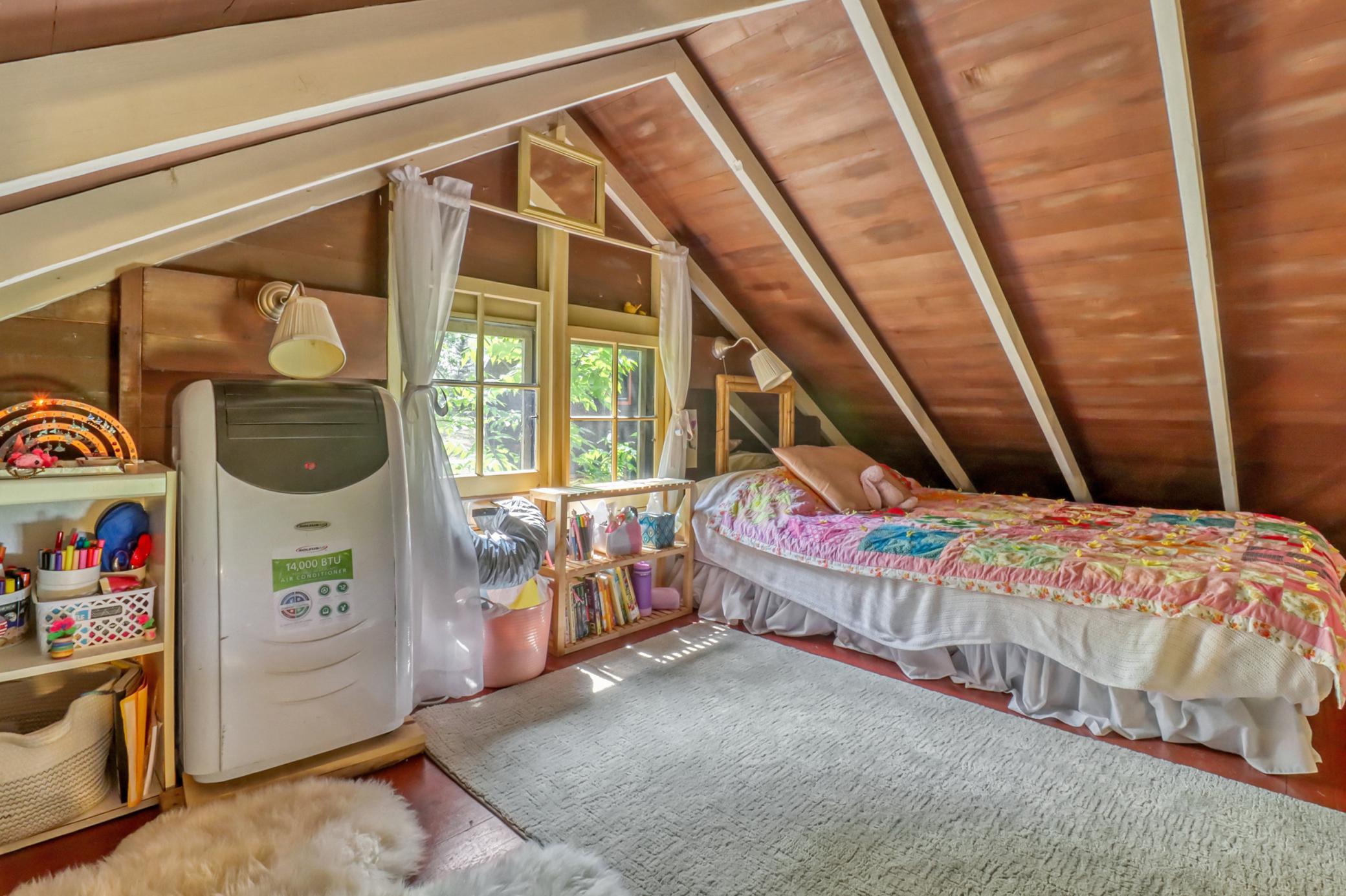 1940 single family home for sale at 180 Shorewood Drive in Detroit Lakes, MN — 2 bed, 1 bath (photo 32 of 40)